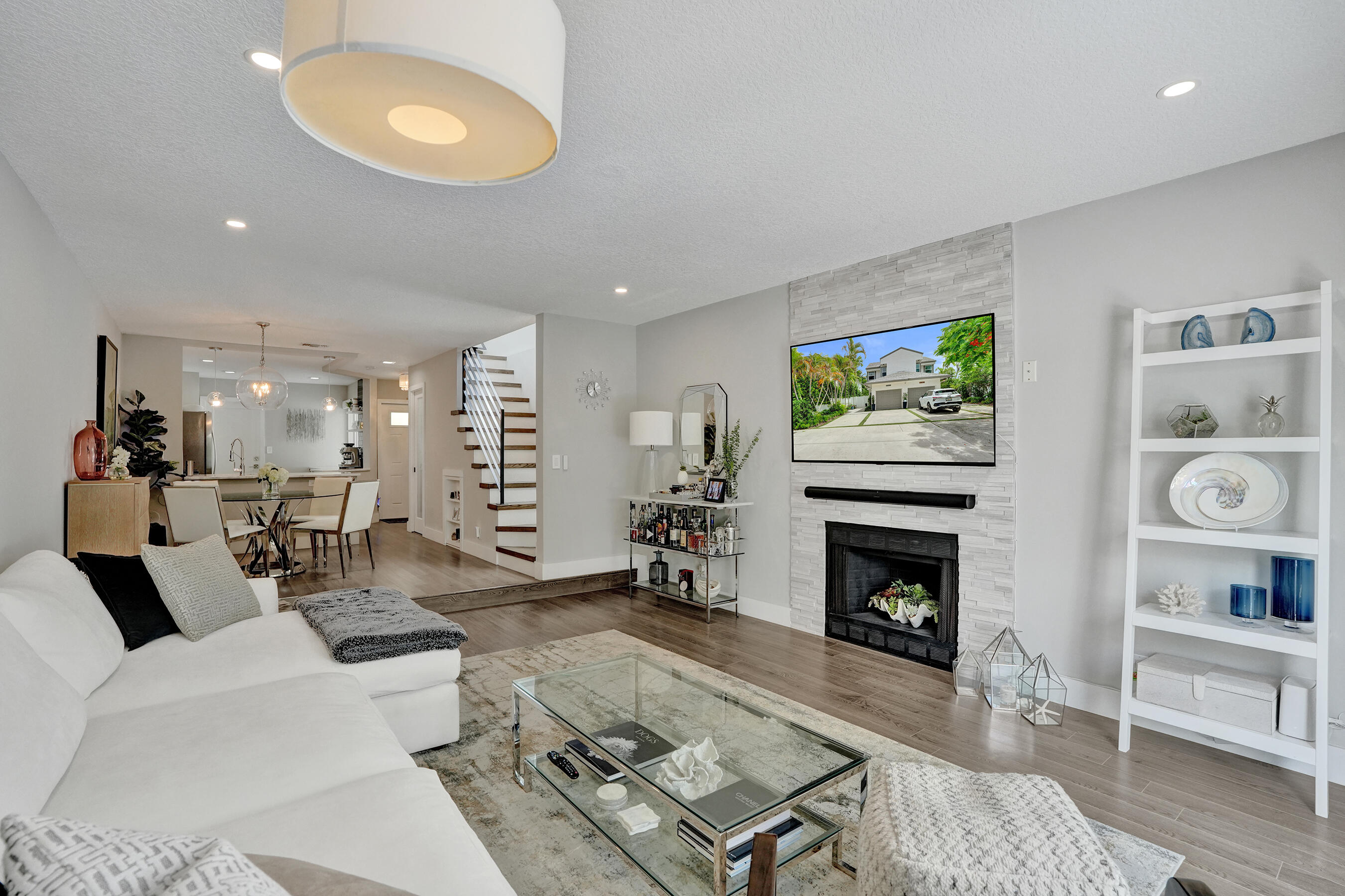 MIDDLE RIVER PARK - Residential