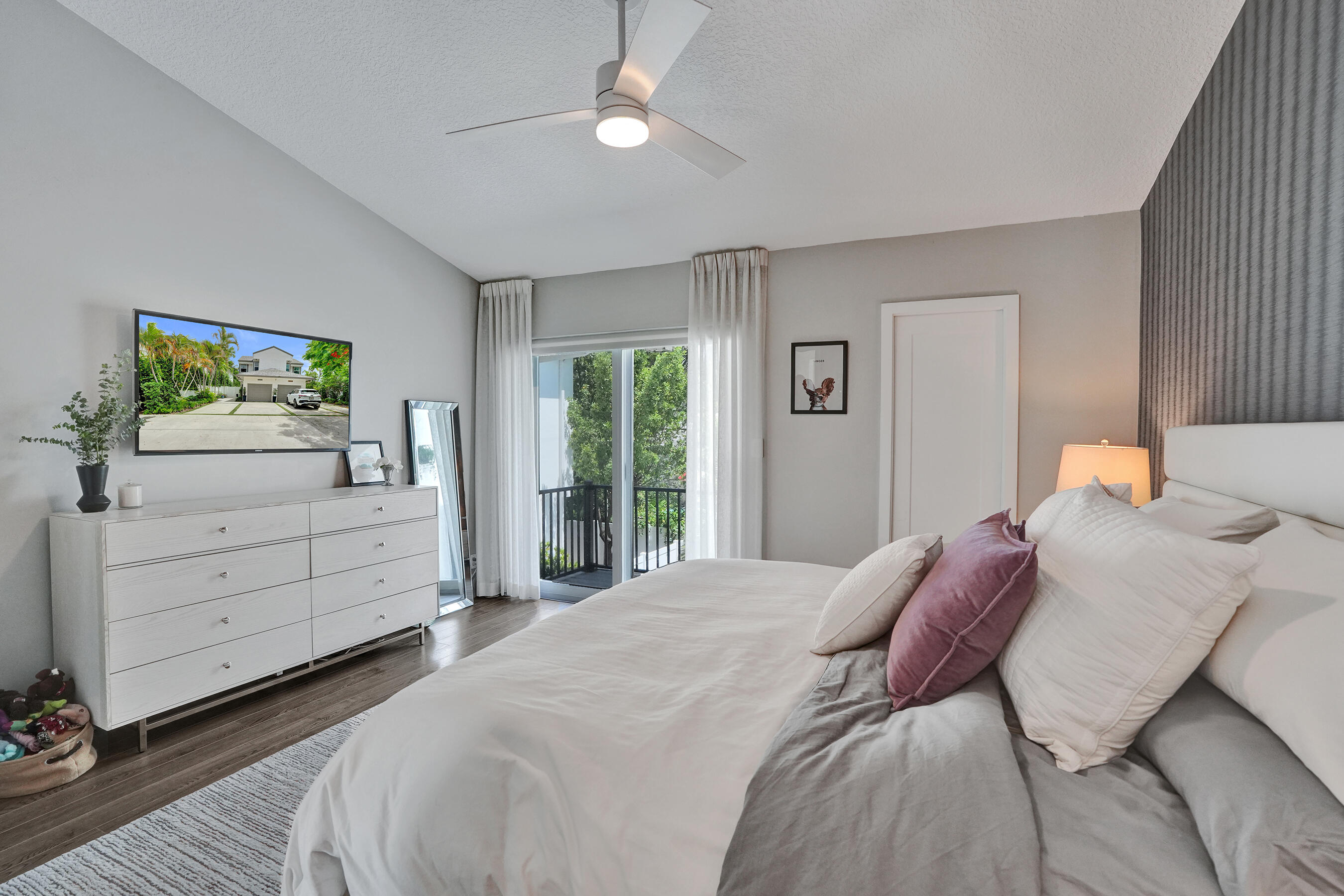 MIDDLE RIVER PARK - Residential