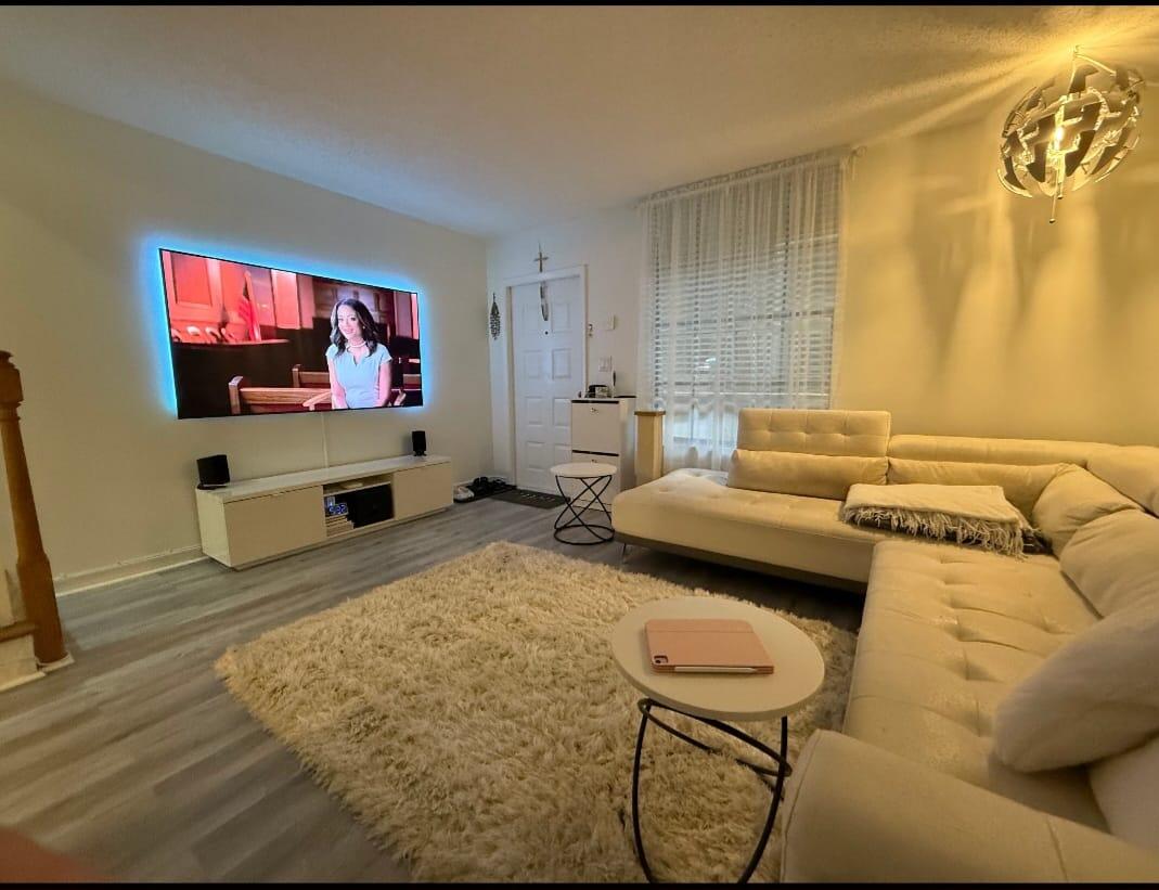 VISTA GARDENS I CONDO - Residential
