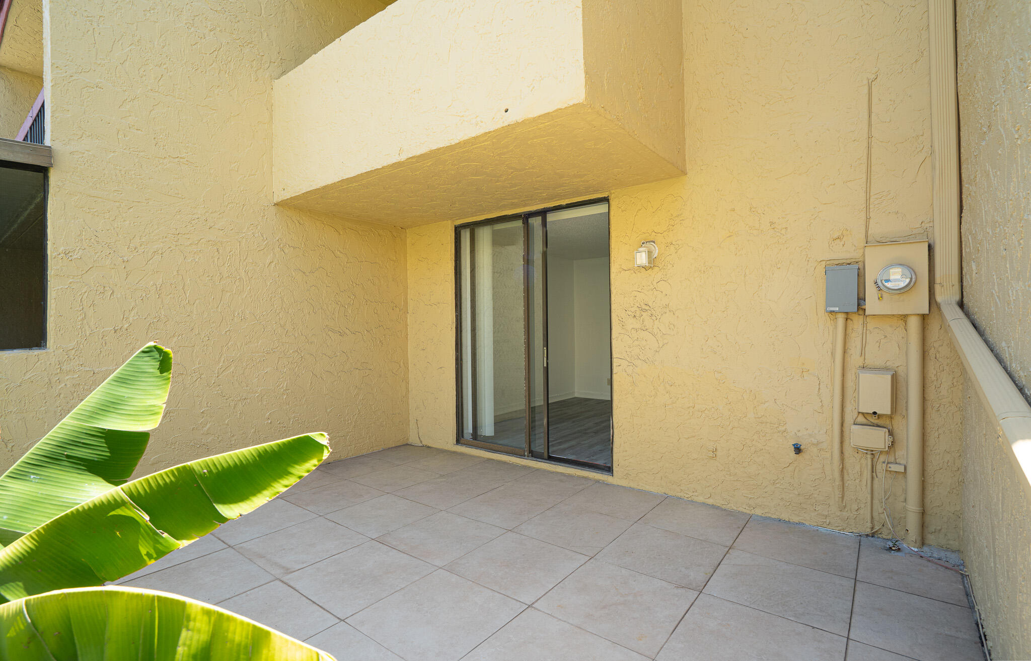 VISTA GARDENS I CONDO - Residential