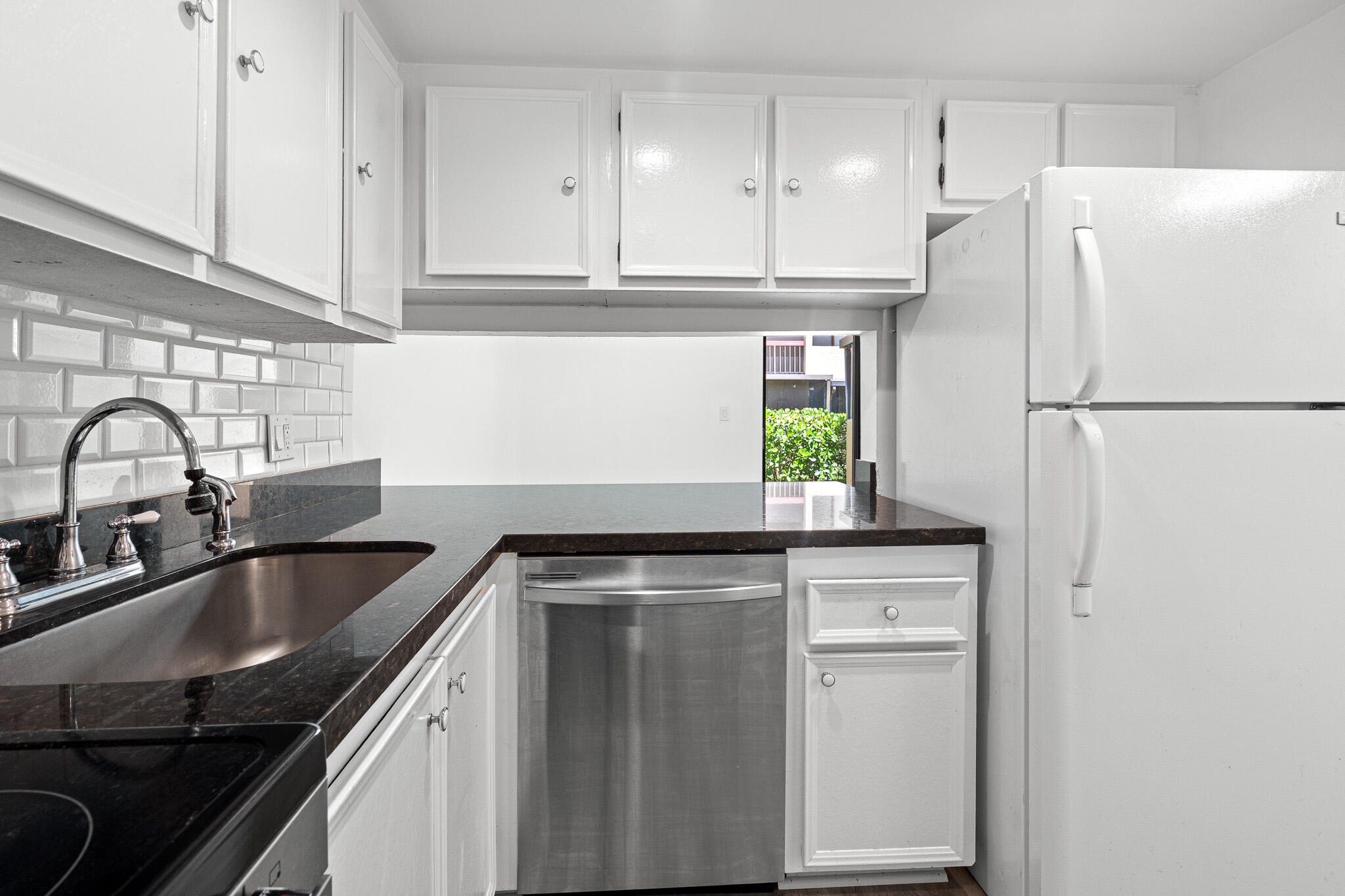 VISTA GARDENS I CONDO - Residential