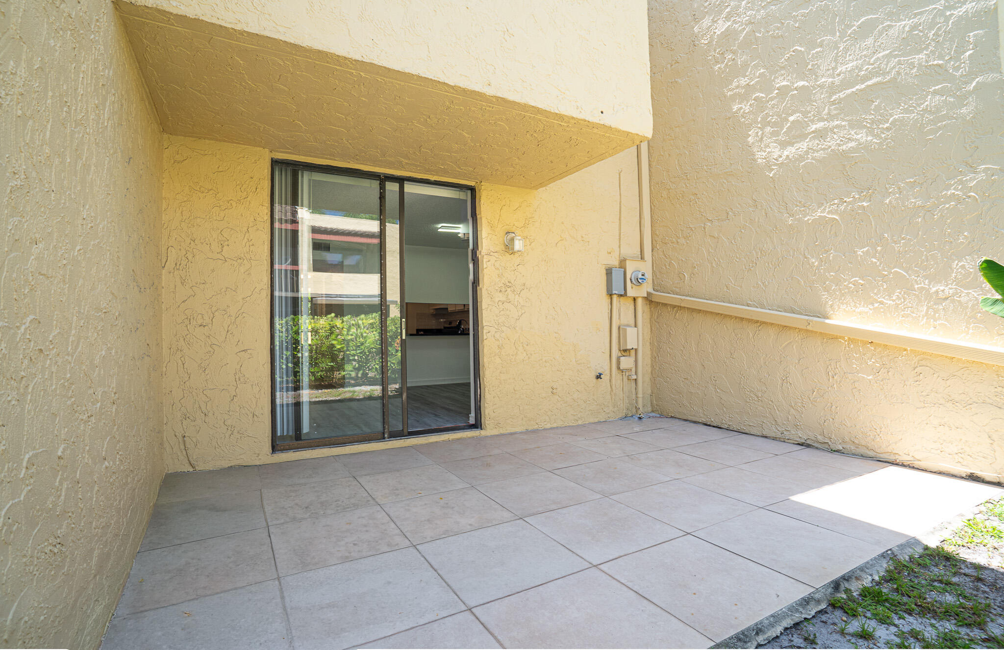 VISTA GARDENS I CONDO - Residential