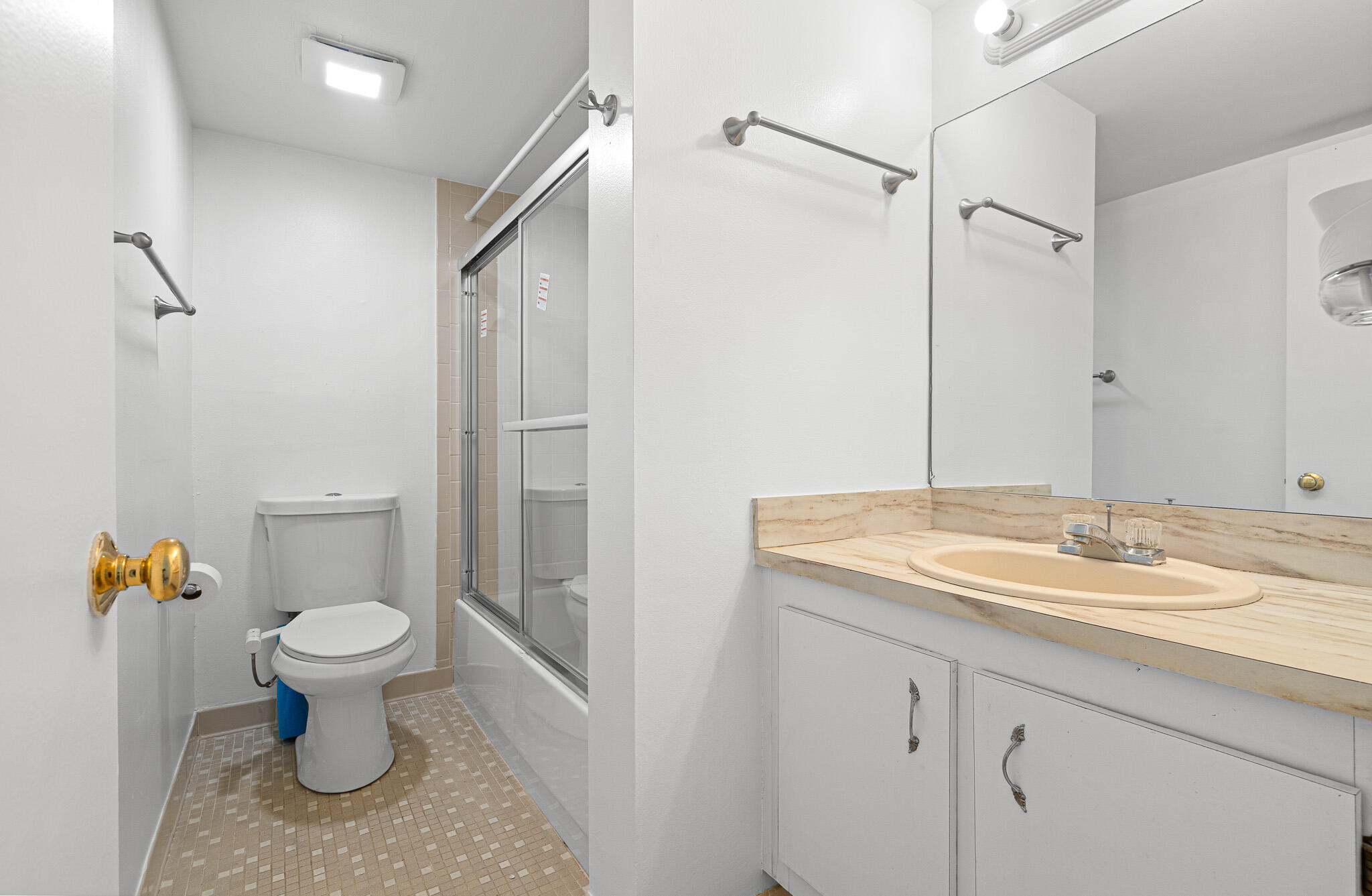 VISTA GARDENS I CONDO - Residential