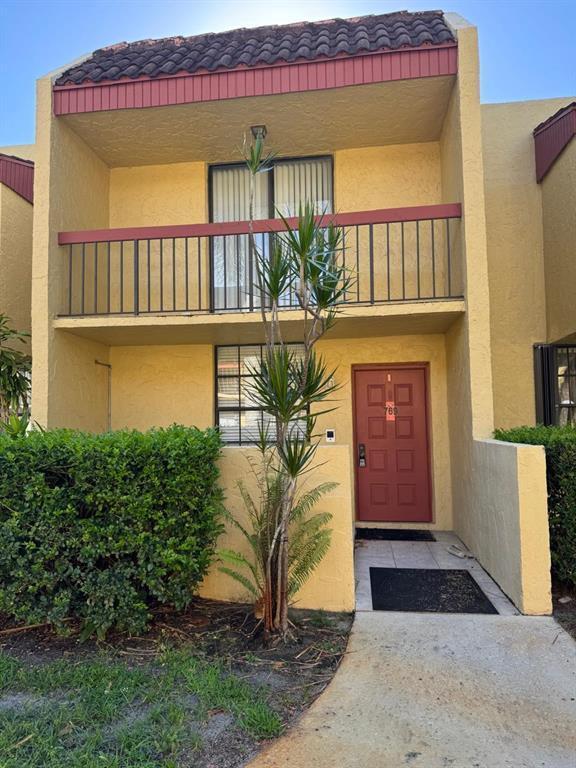 VISTA GARDENS I CONDO - Residential