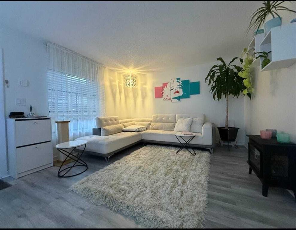 VISTA GARDENS I CONDO - Residential