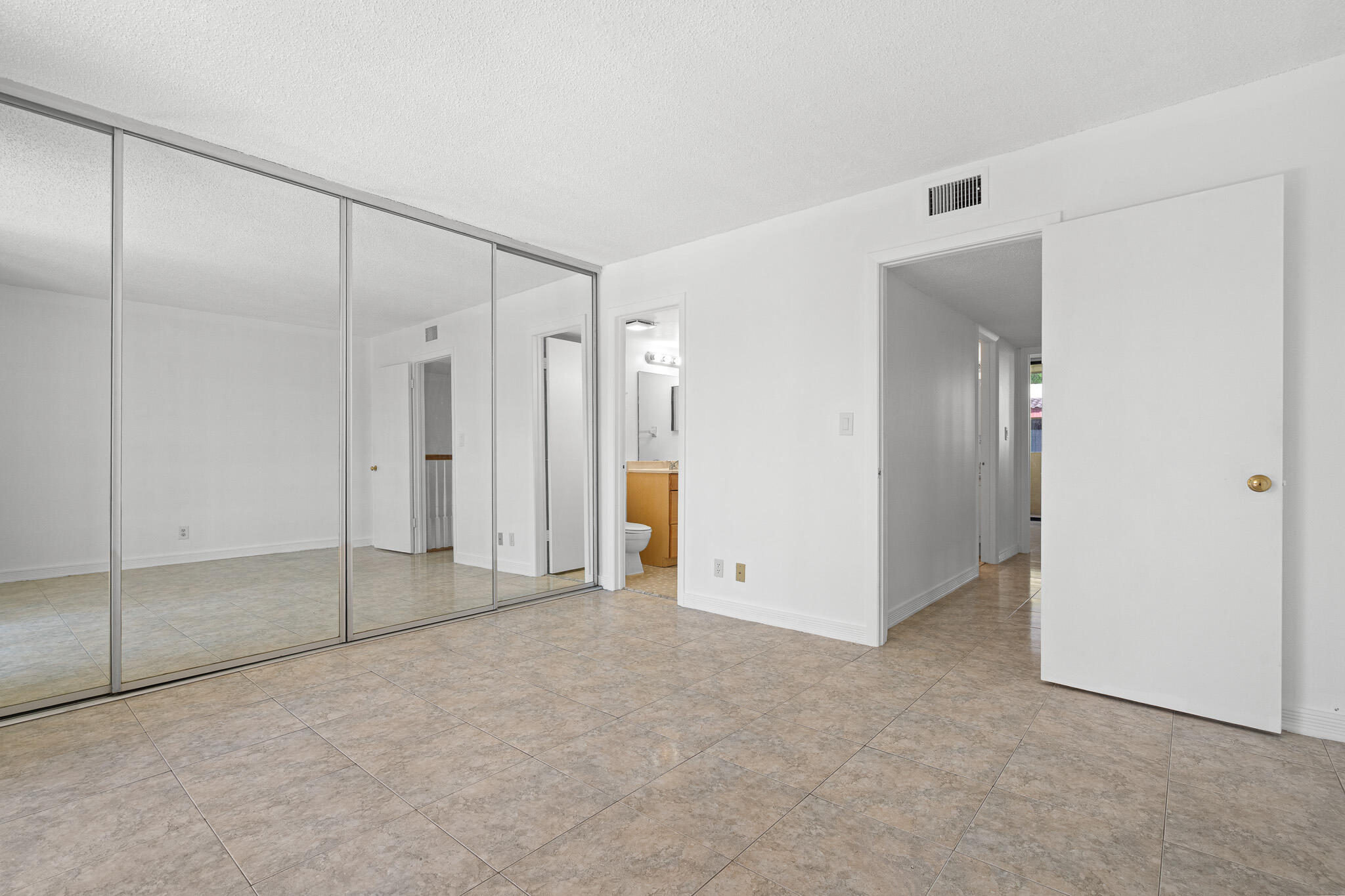VISTA GARDENS I CONDO - Residential