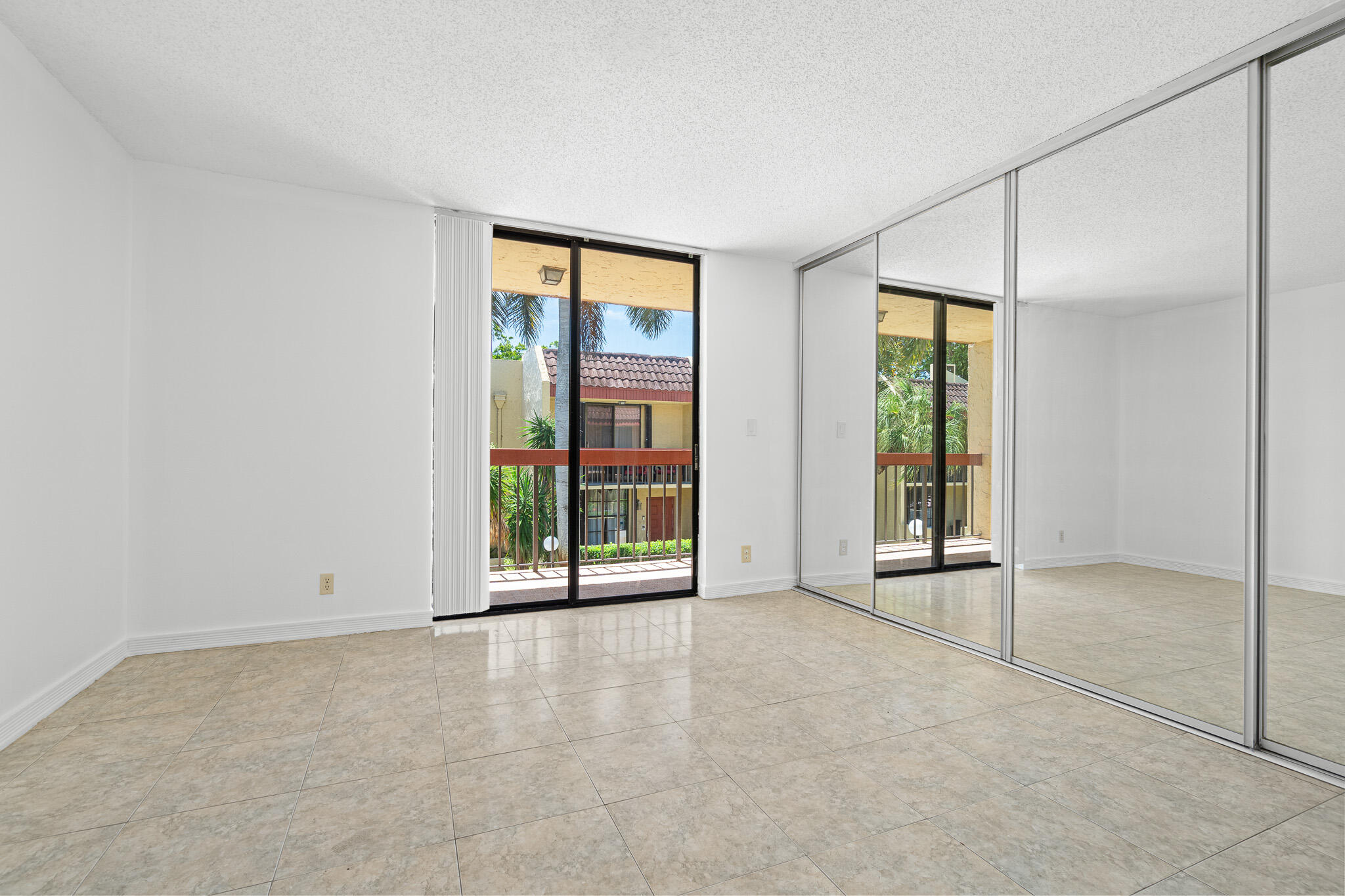 VISTA GARDENS I CONDO - Residential