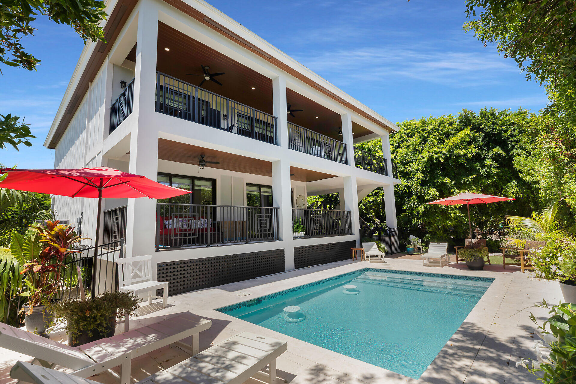 PLANTATION ISLAND - Residential