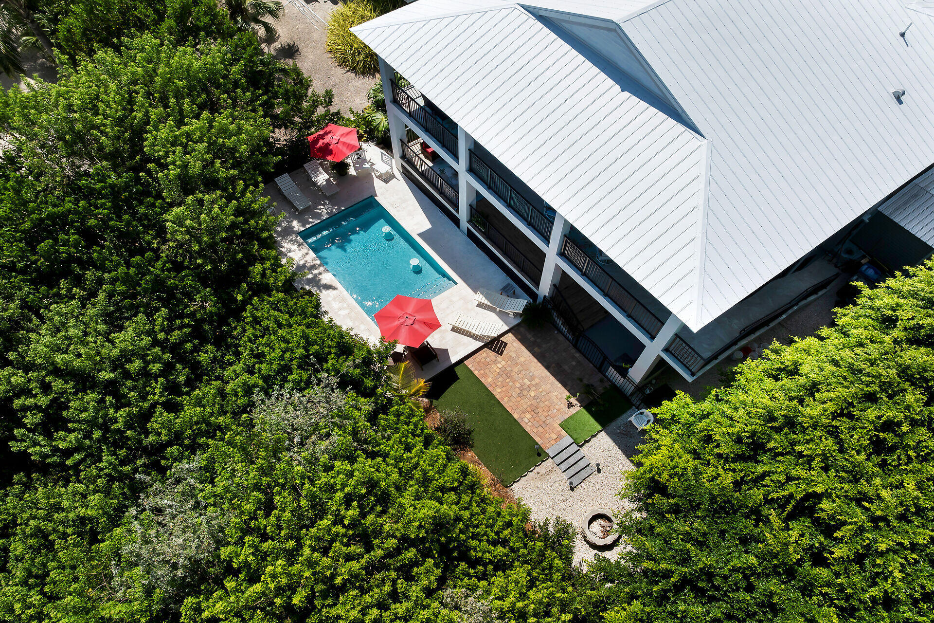 PLANTATION ISLAND - Residential