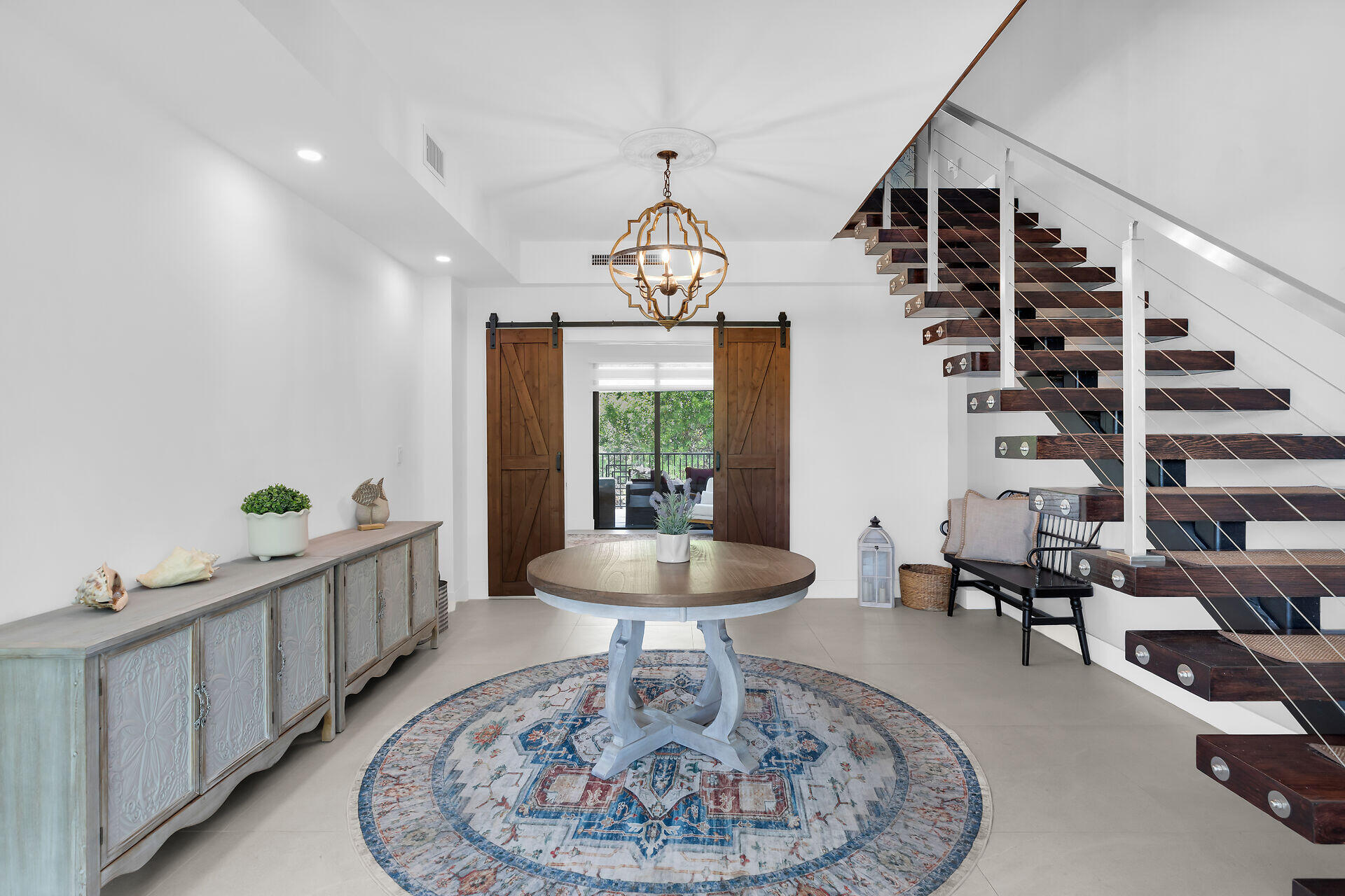 PLANTATION ISLAND - Residential