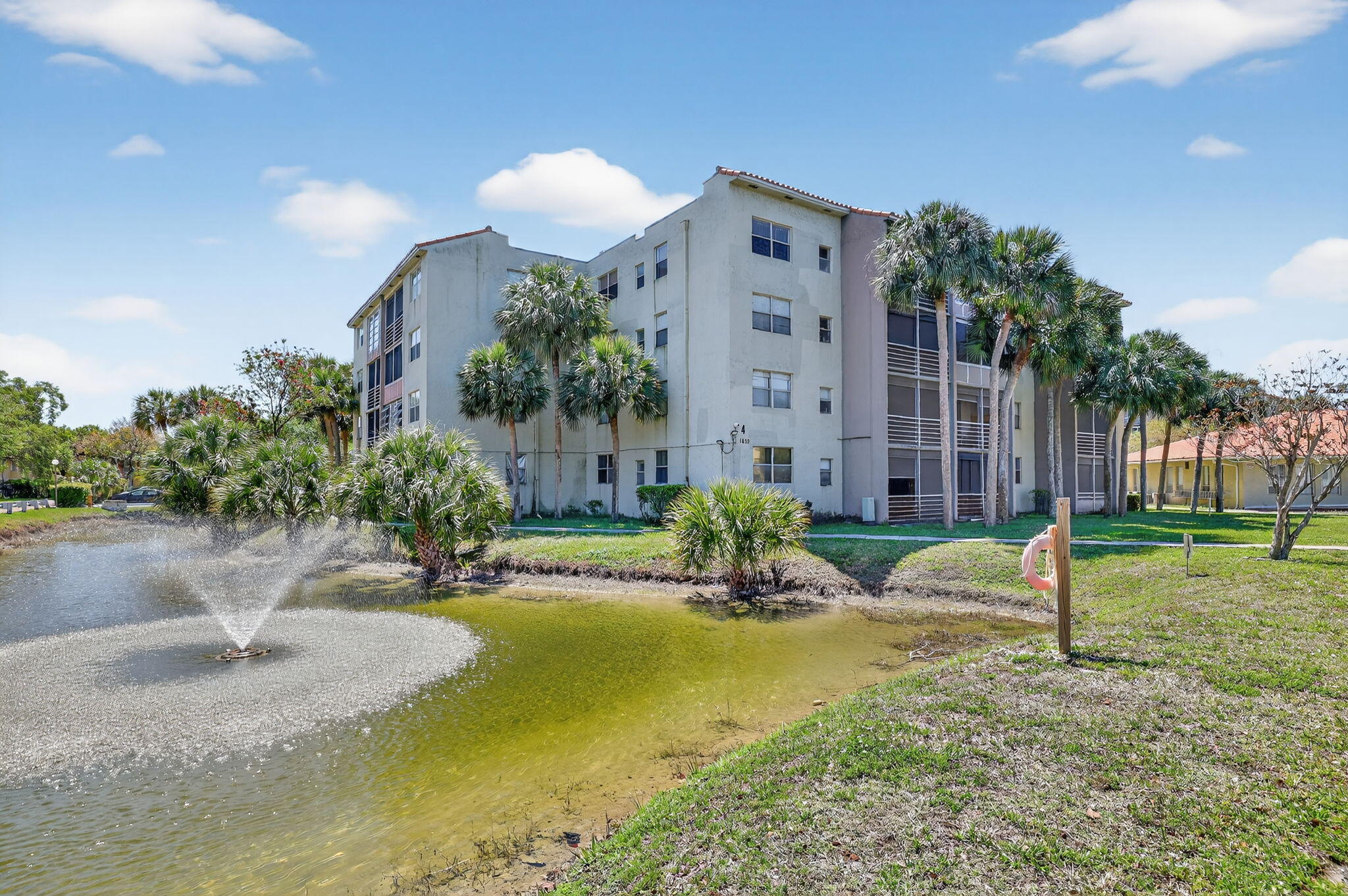 COURTYARDS OF BROWARD CONDOMINIUMS - Residential