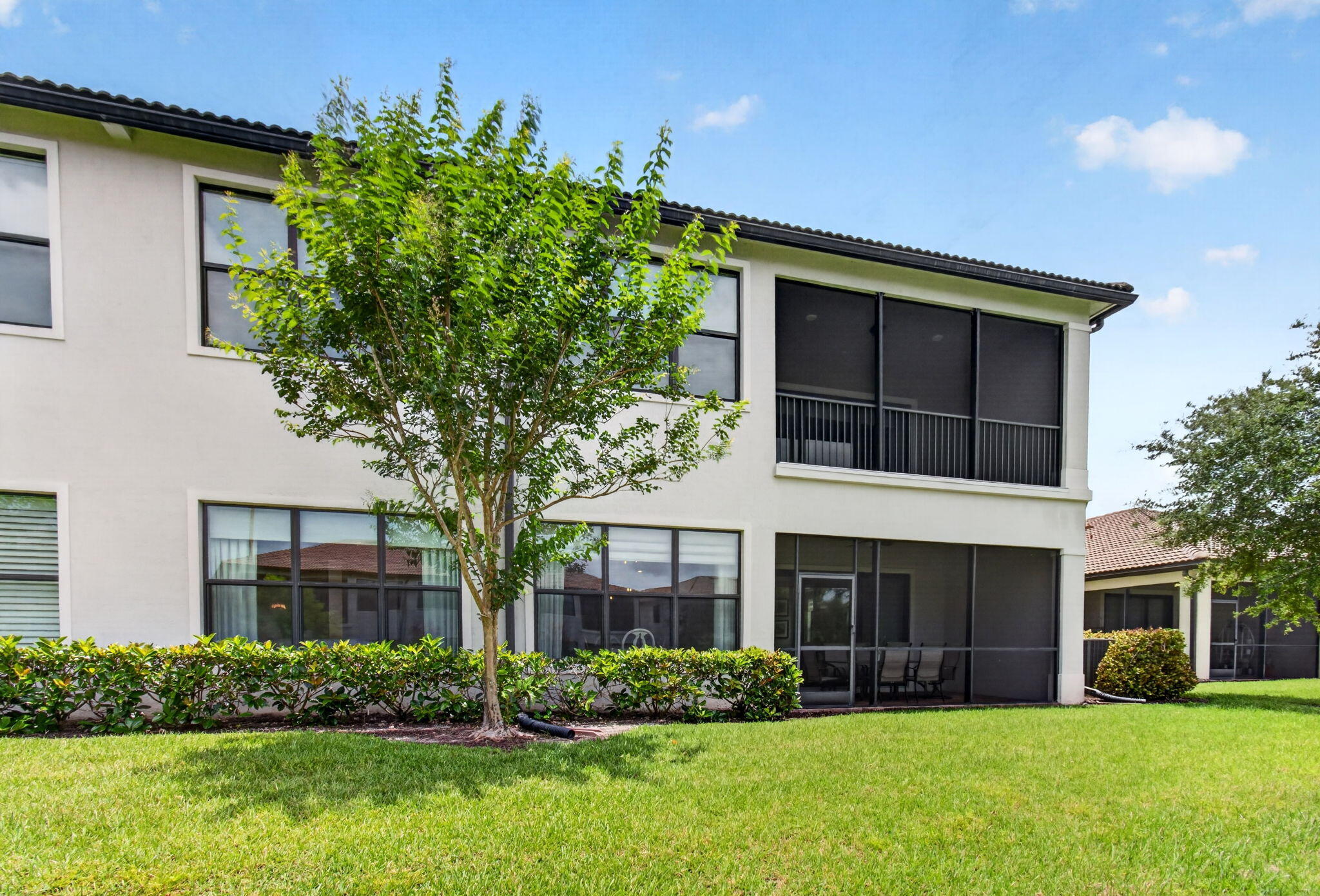 BOCA FLORES - Residential