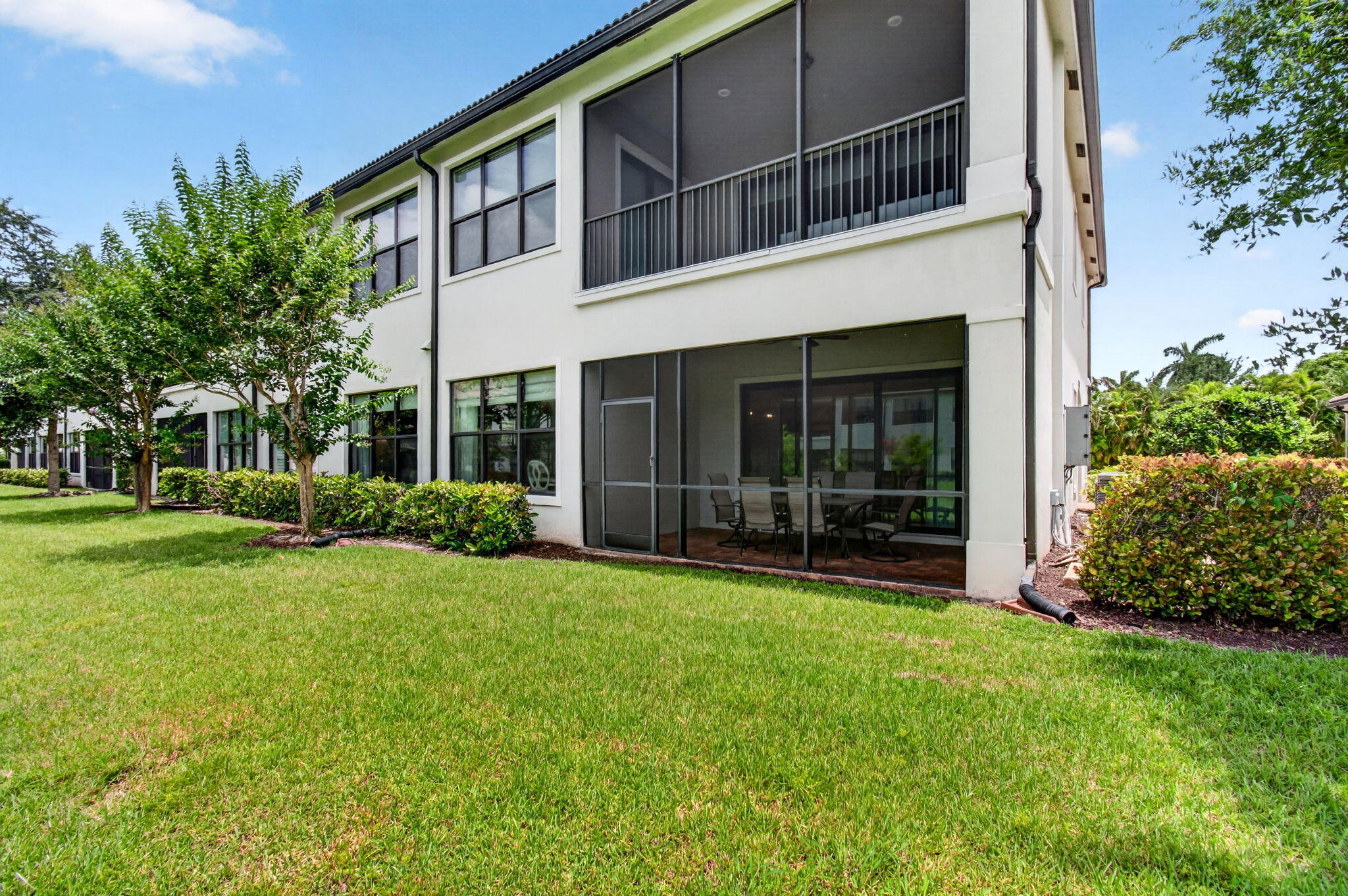 BOCA FLORES - Residential