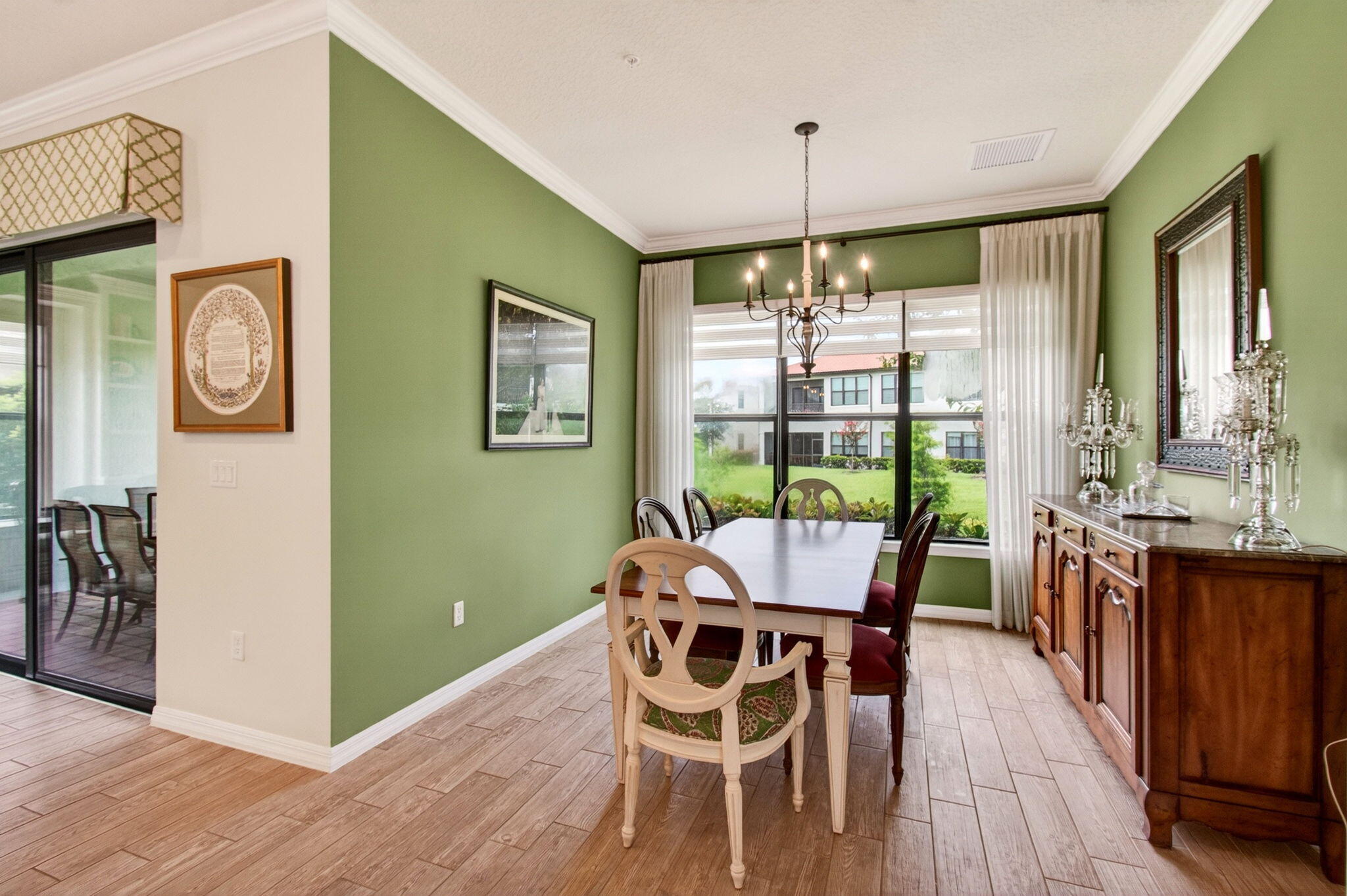 BOCA FLORES - Residential