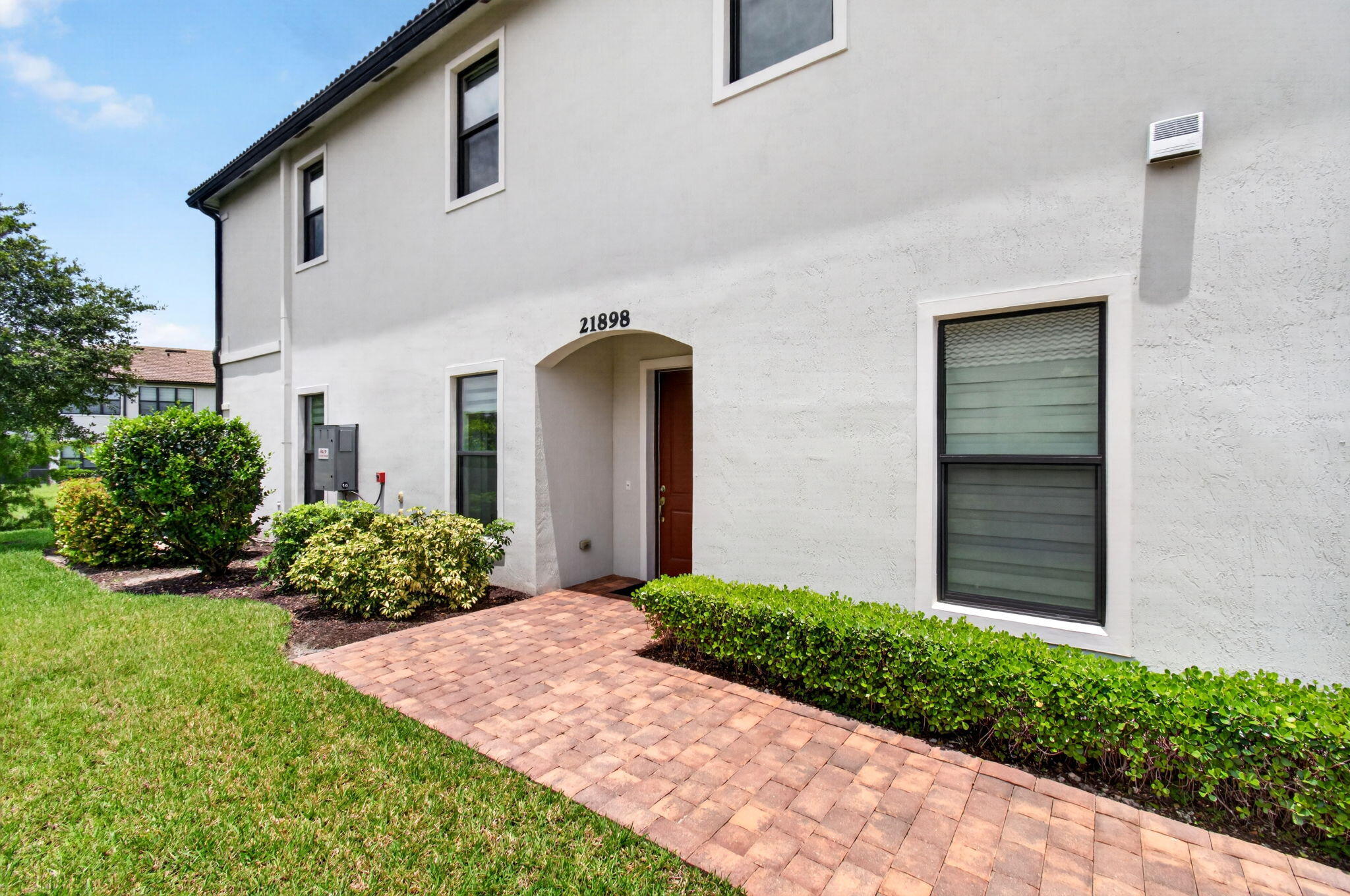 BOCA FLORES - Residential