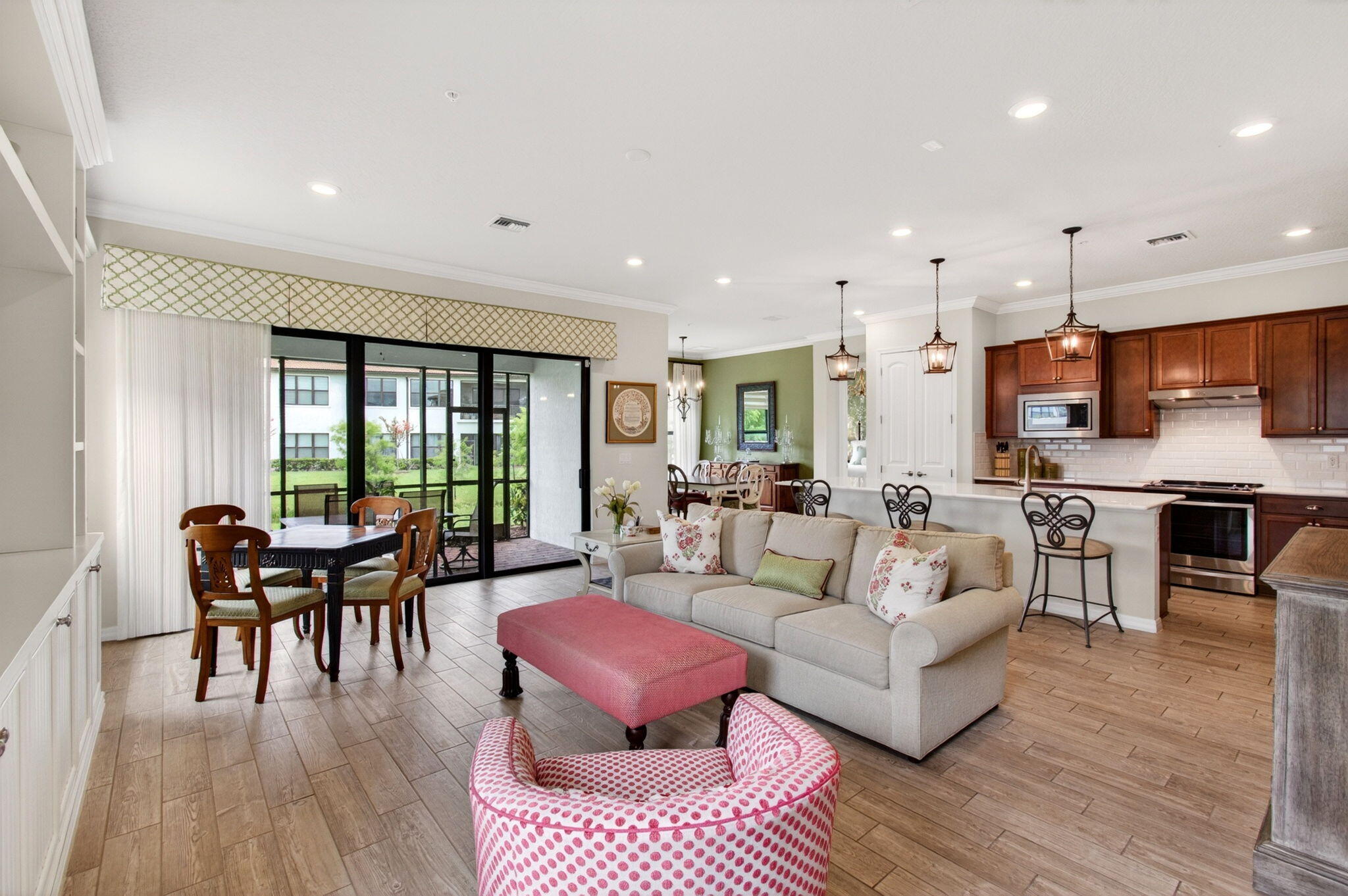 BOCA FLORES - Residential