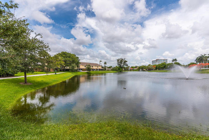 FAIRFIELD AT BOCA 5 OF CEDAR GROVE - Residential Lease
