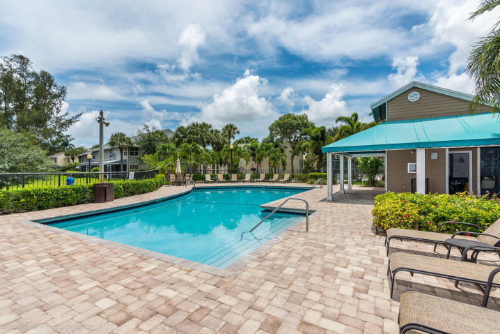 FAIRFIELD AT BOCA 5 OF CEDAR GROVE - Residential Lease