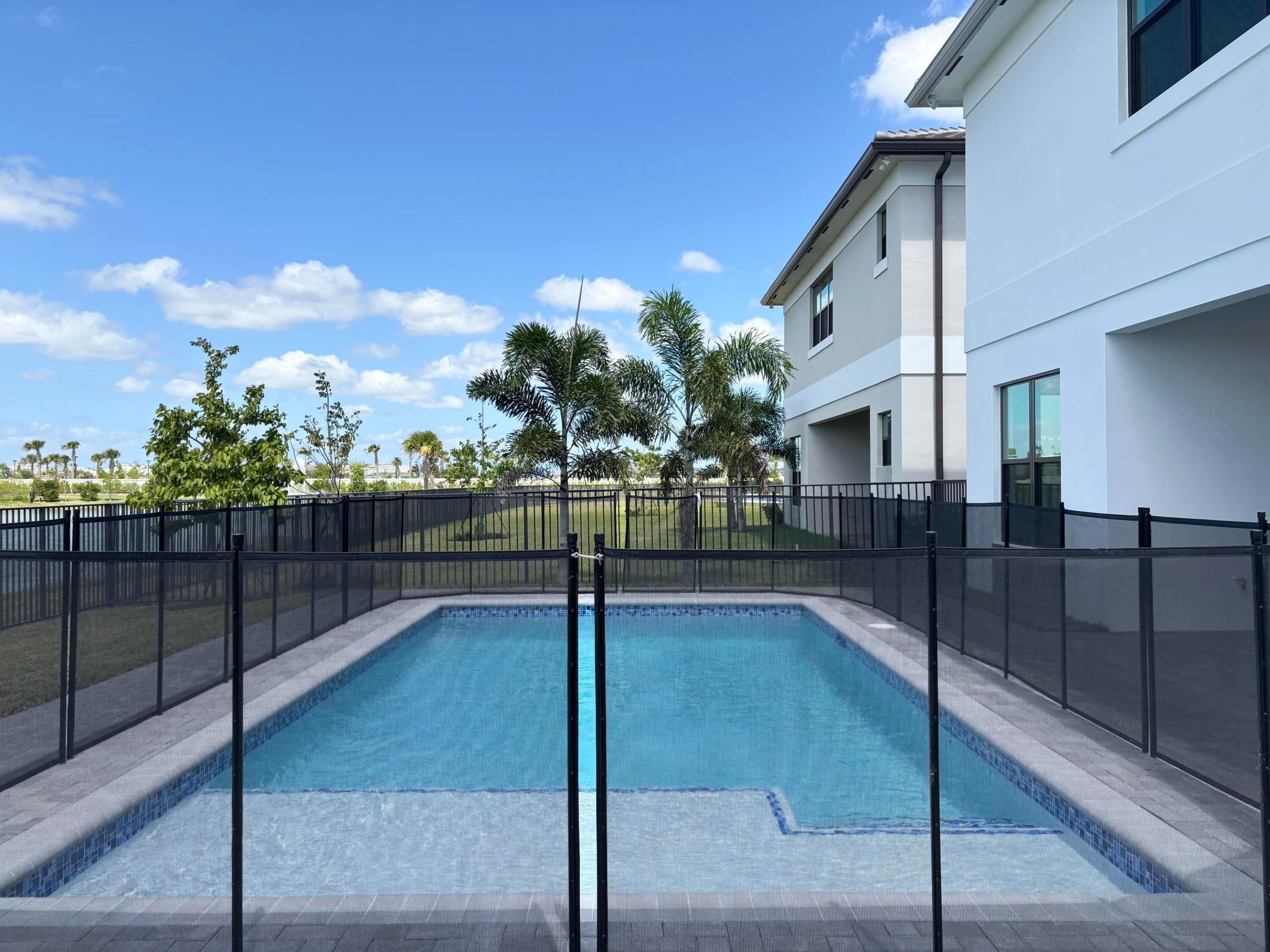 AVENIR POD - Residential