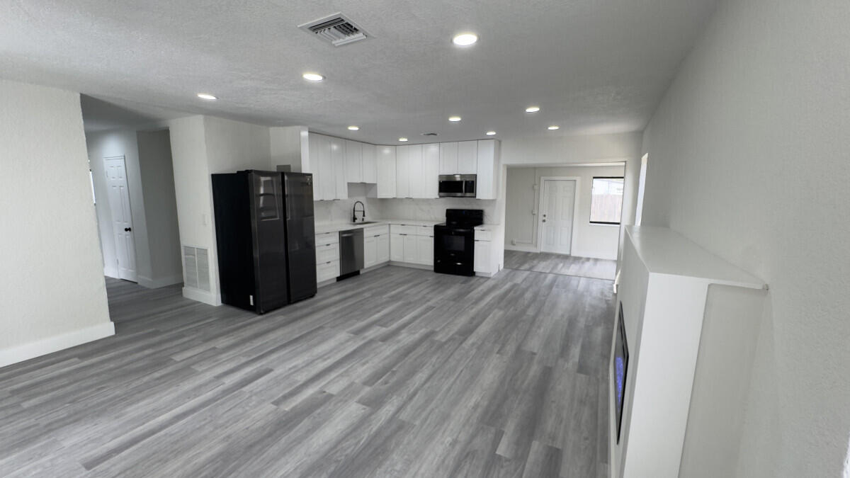 WOODLAND PARK AMD PLAT - Residential