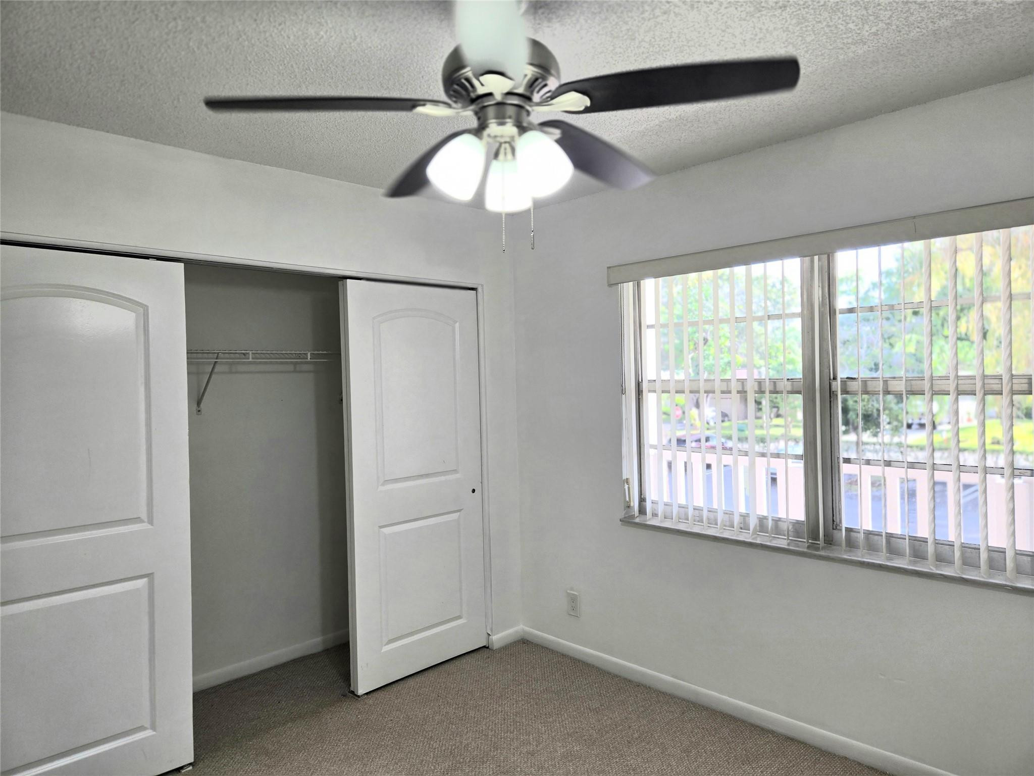 SHERWOOD SQUARE CONDOMINIUM - Residential Lease