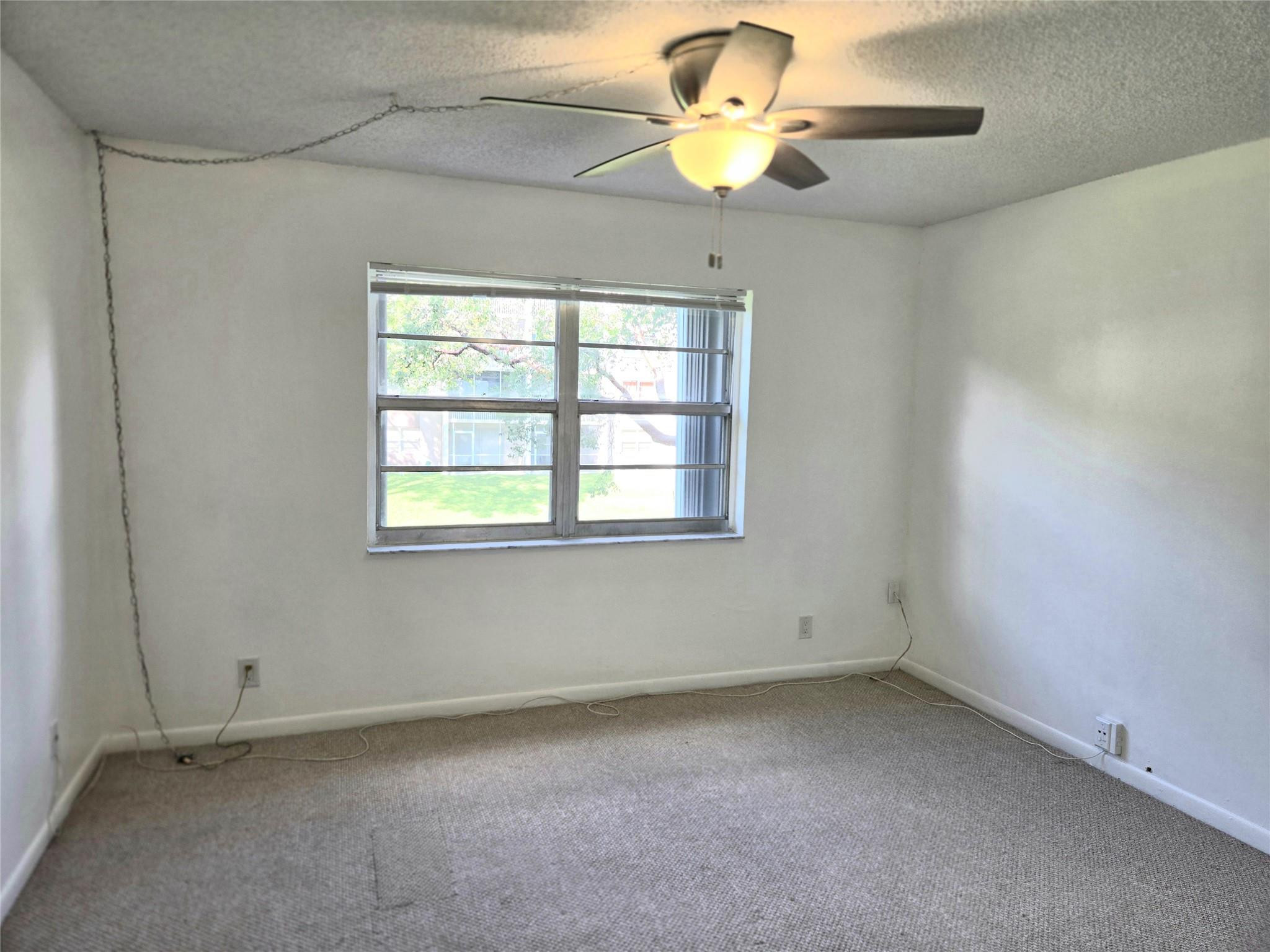 SHERWOOD SQUARE CONDOMINIUM - Residential Lease