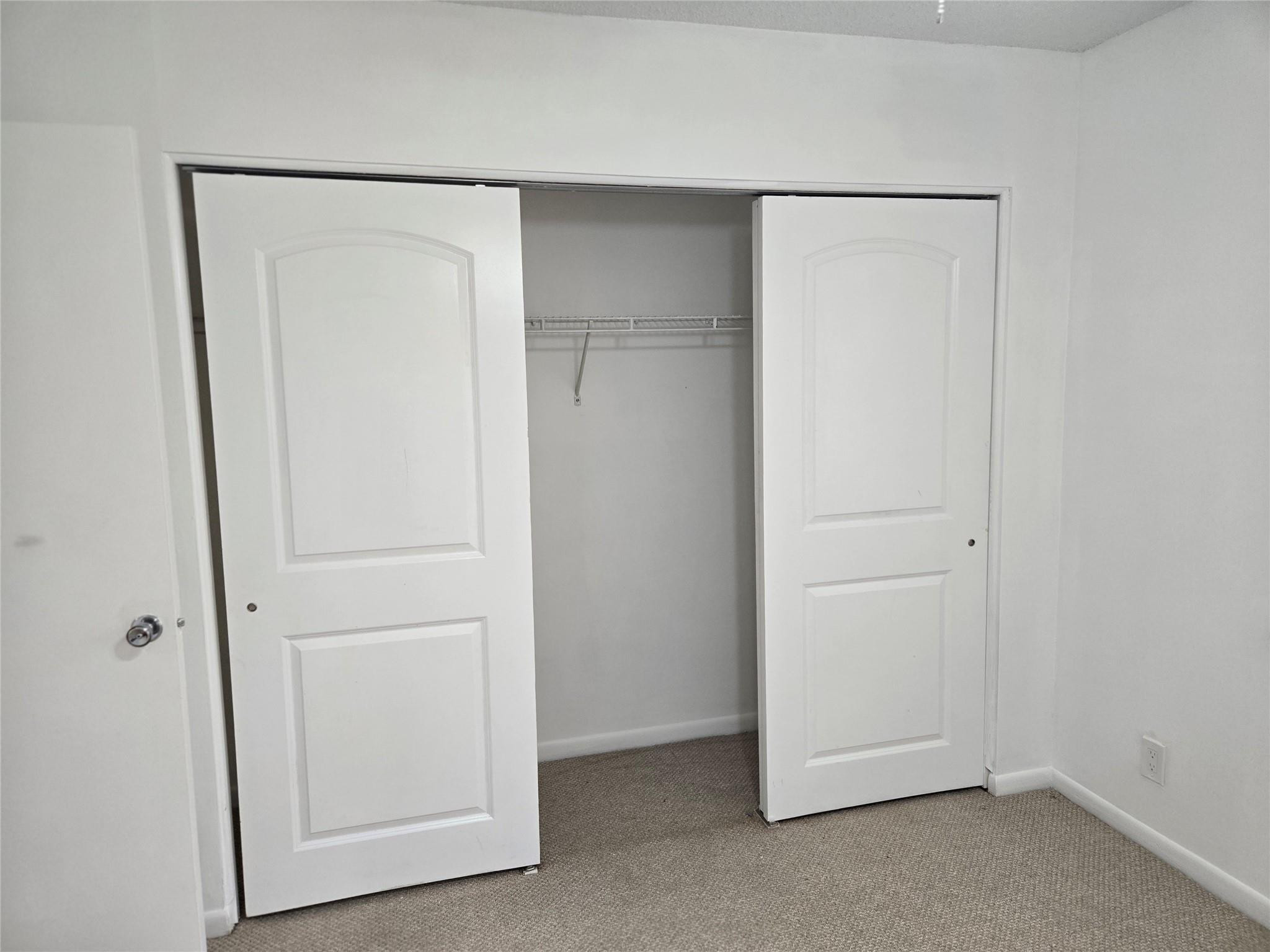 SHERWOOD SQUARE CONDOMINIUM - Residential Lease