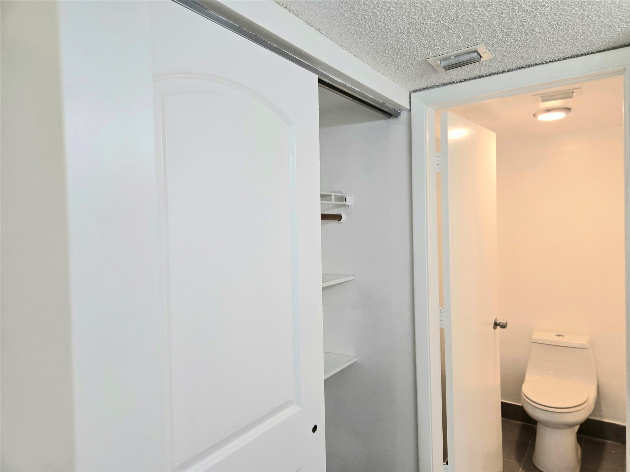 SHERWOOD SQUARE CONDOMINIUM - Residential Lease
