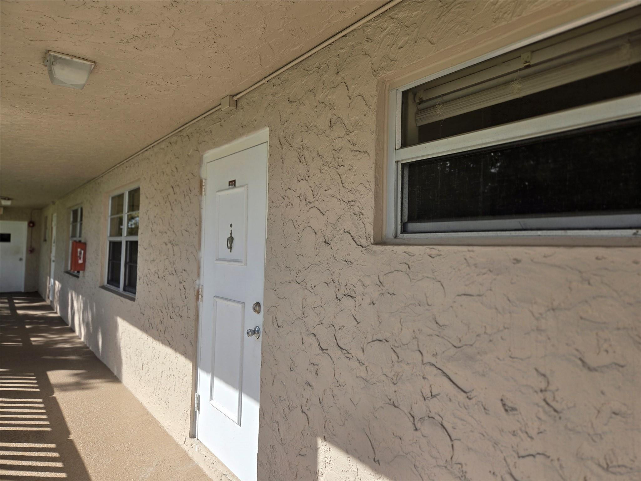 SHERWOOD SQUARE CONDOMINIUM - Residential Lease