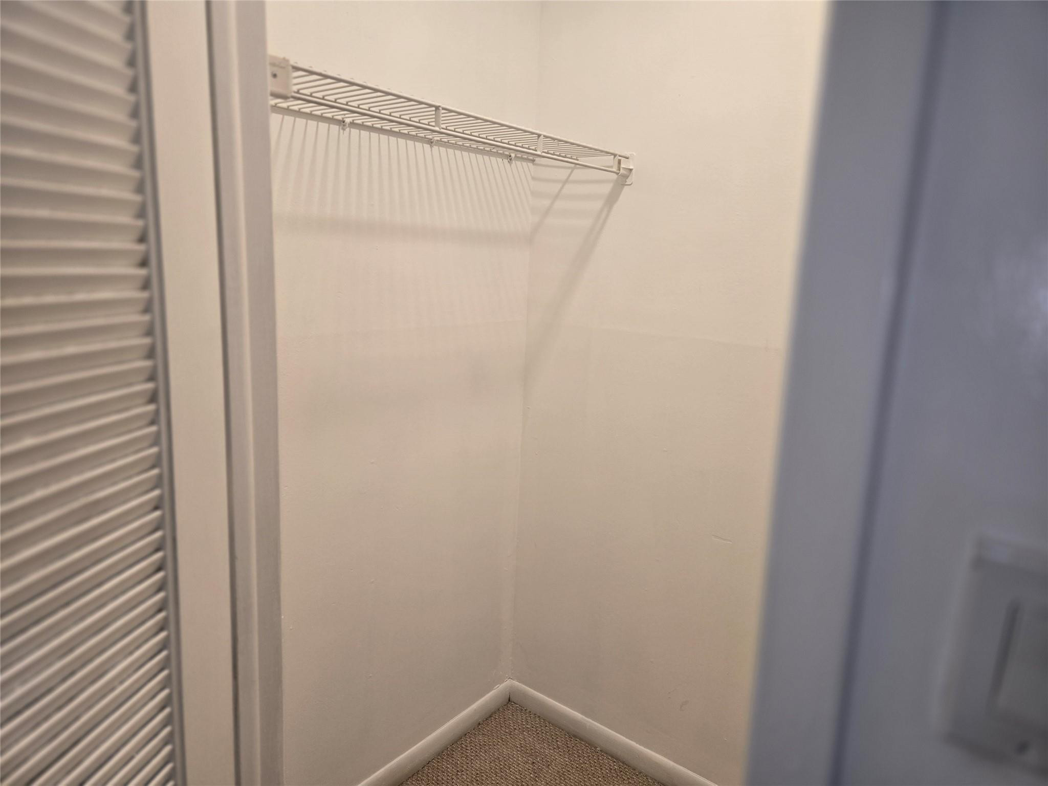 SHERWOOD SQUARE CONDOMINIUM - Residential Lease