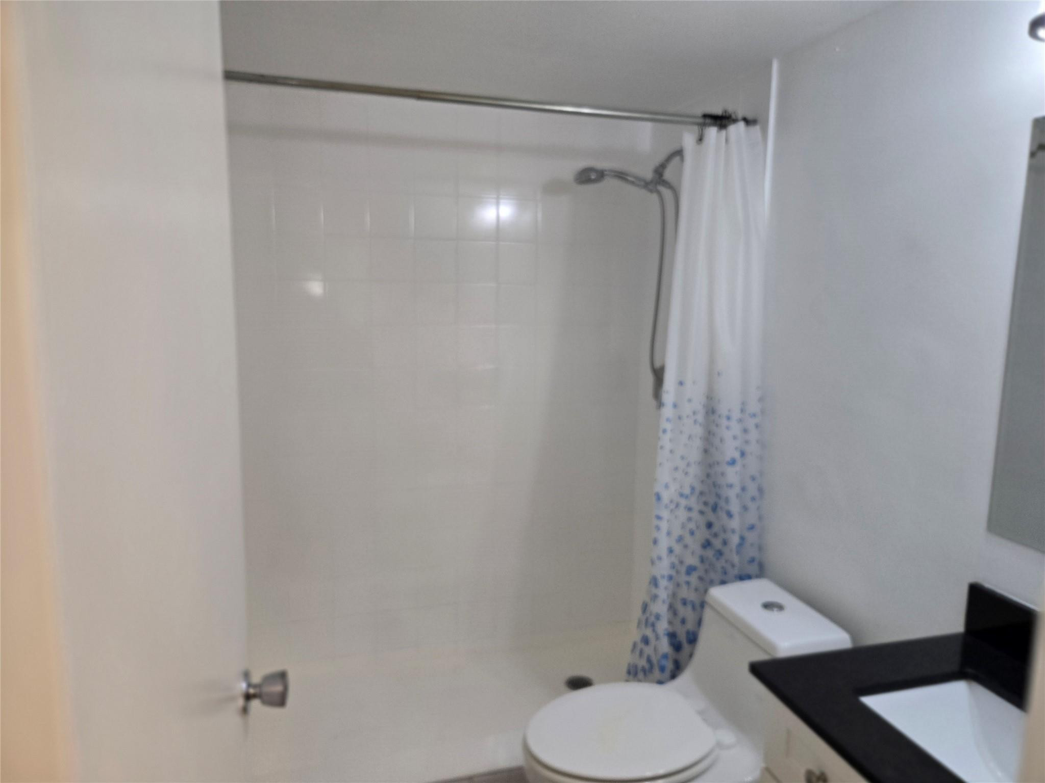 SHERWOOD SQUARE CONDOMINIUM - Residential Lease
