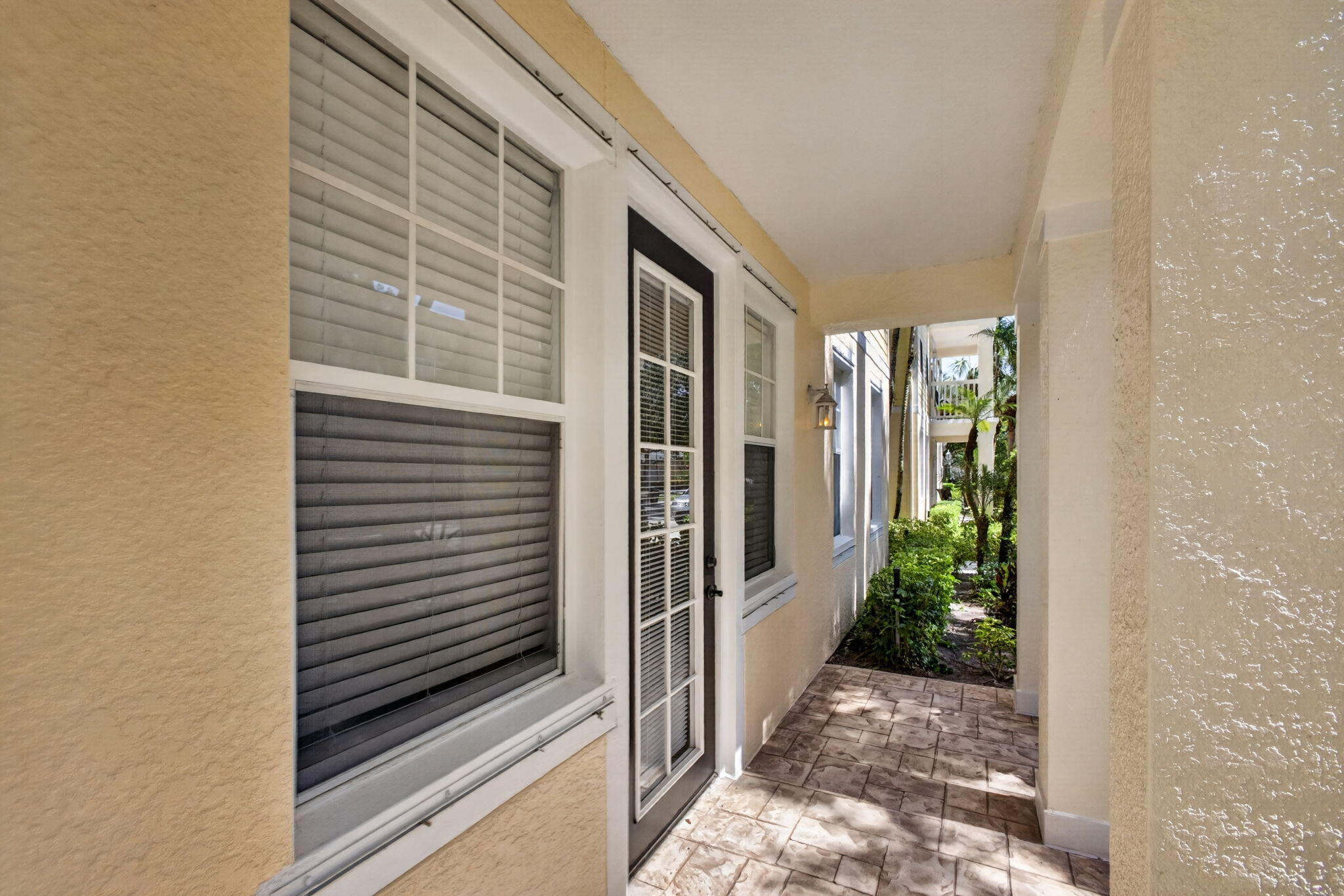 SOMERSET AT ABACOA CONDO - Residential