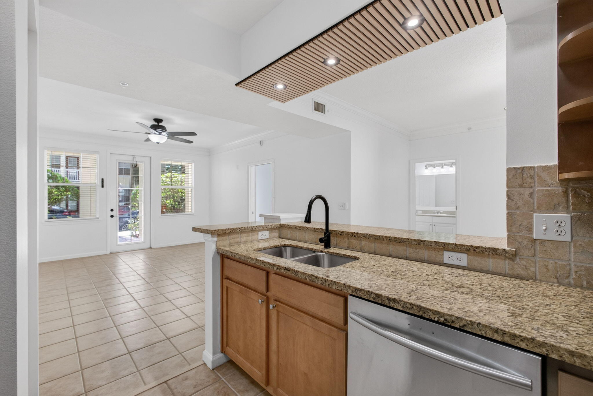 SOMERSET AT ABACOA CONDO - Residential