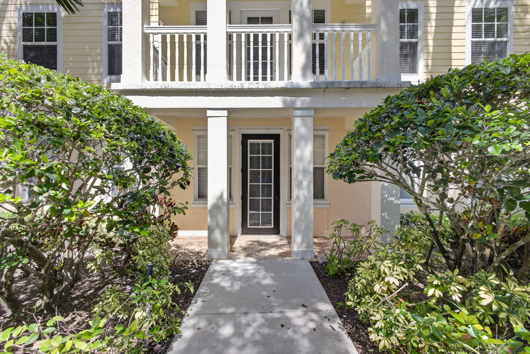 SOMERSET AT ABACOA CONDO - Residential