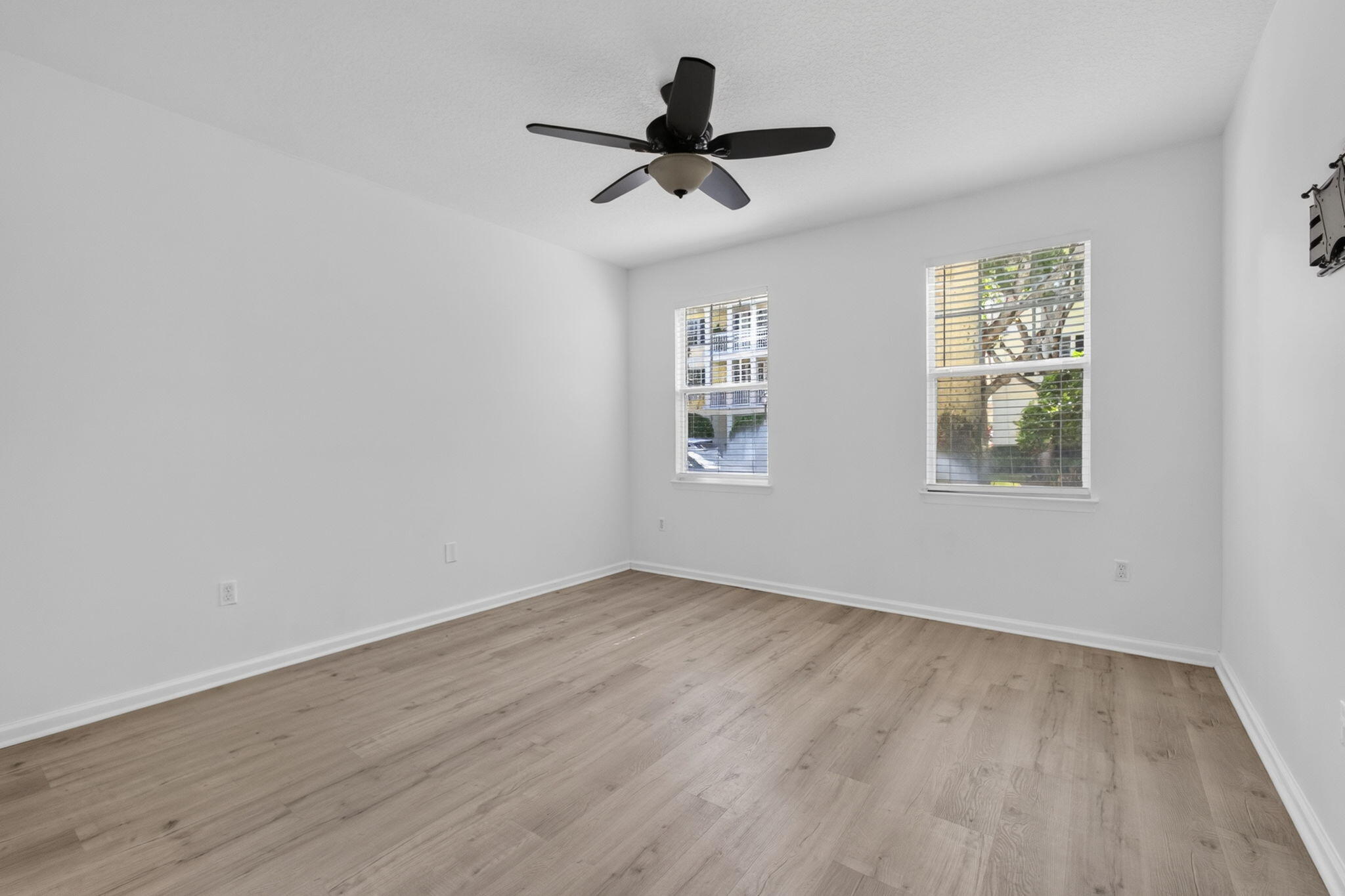 SOMERSET AT ABACOA CONDO - Residential