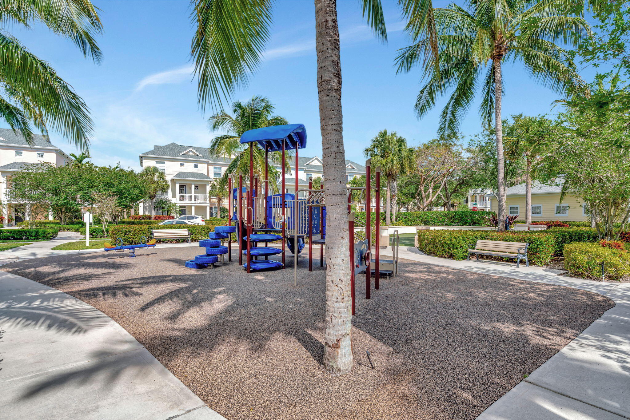 SOMERSET AT ABACOA CONDO - Residential