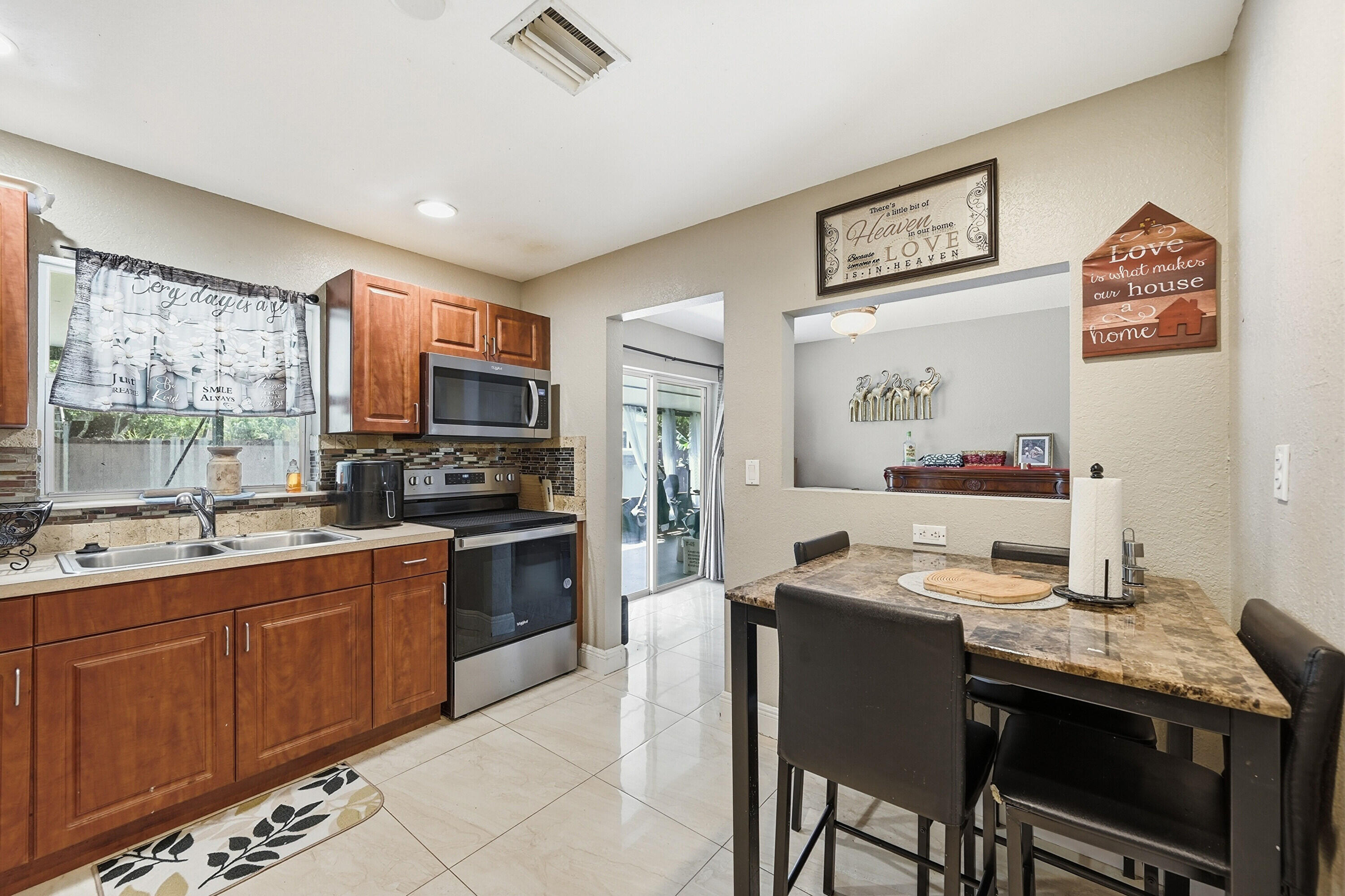 SUNRISE GOLF VILLAGE 3RD ADD TO - Residential