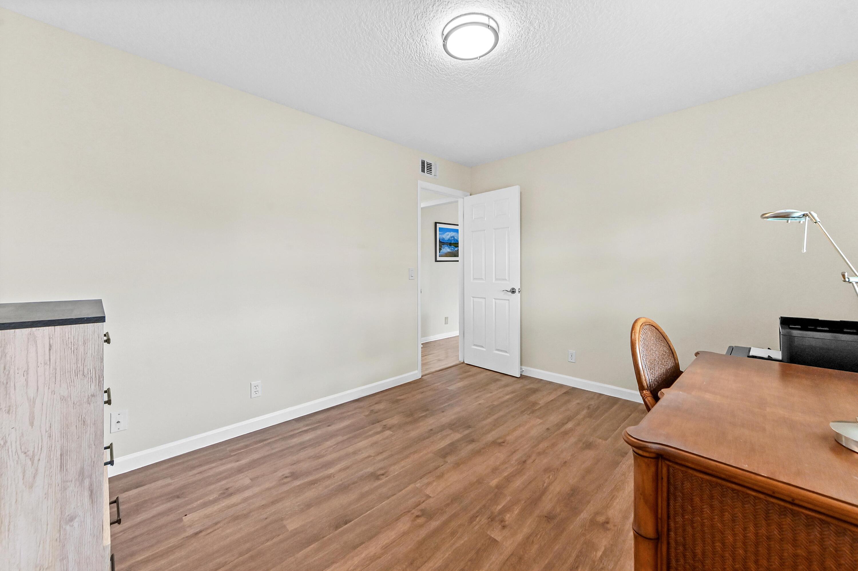 PINE RIDGE - Residential