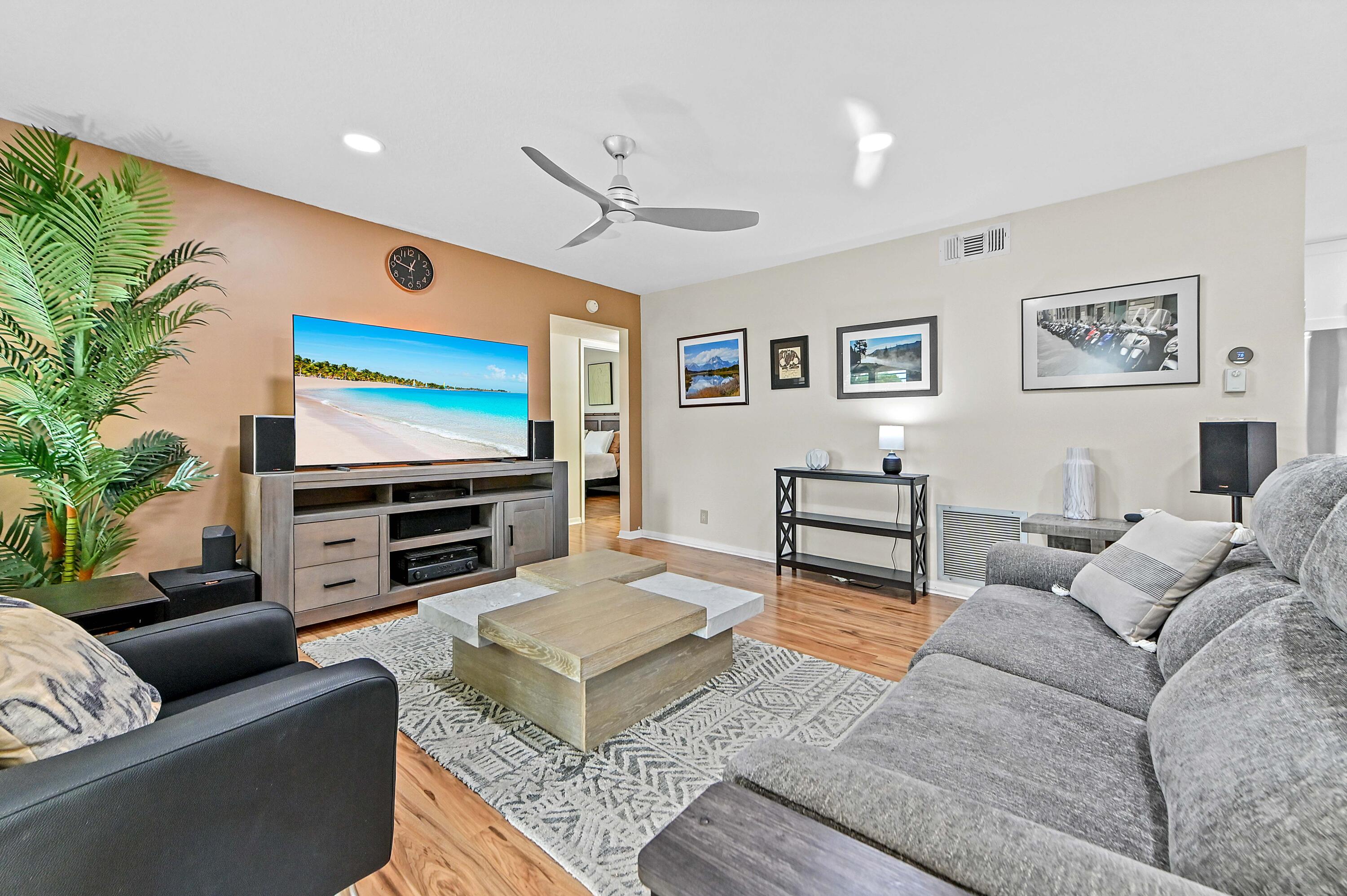 PINE RIDGE - Residential
