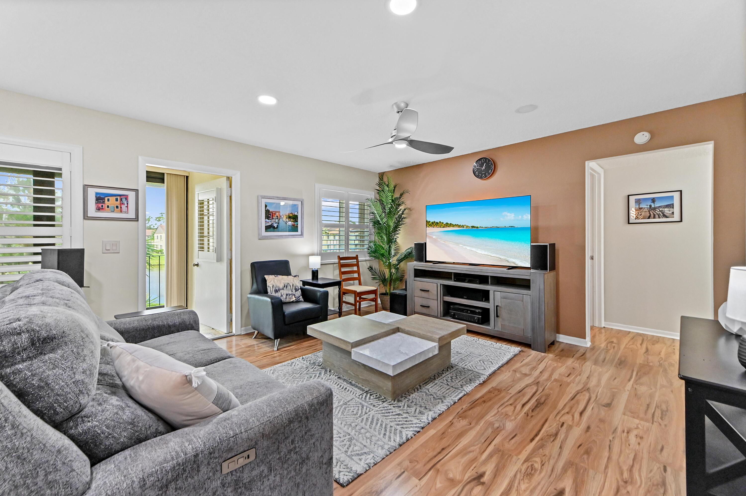 PINE RIDGE - Residential