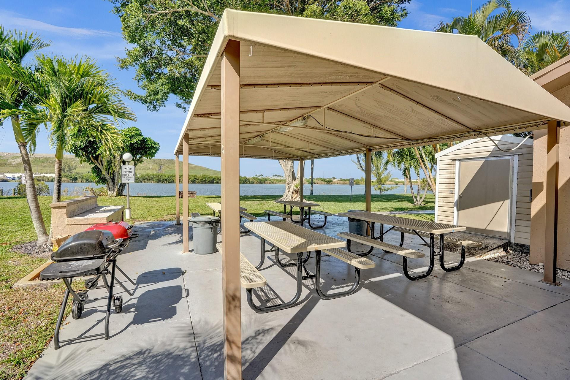 WATERS EDGE TOWERS CONDO - Residential Lease
