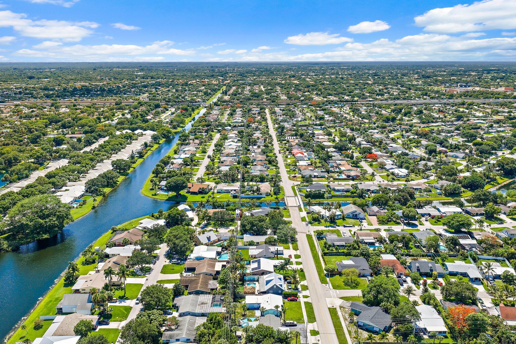 PALM BEACH GARDENS ESTATES - Residential