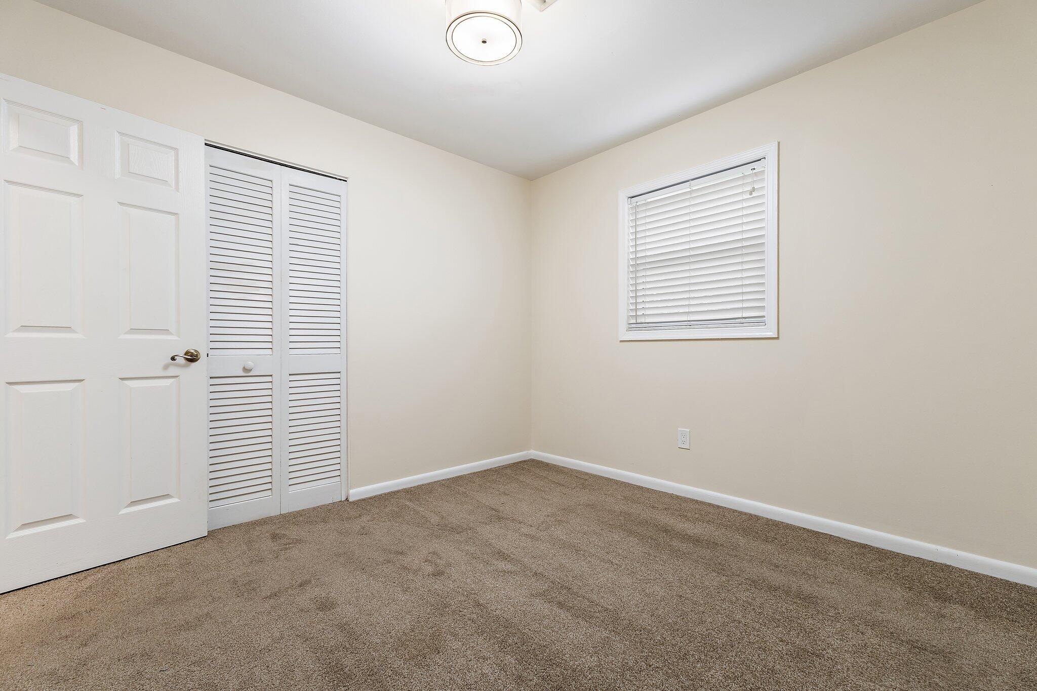 PALM BEACH GARDENS ESTATES - Residential