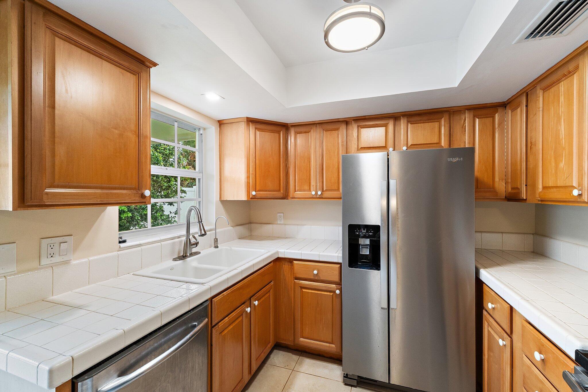 PALM BEACH GARDENS ESTATES - Residential