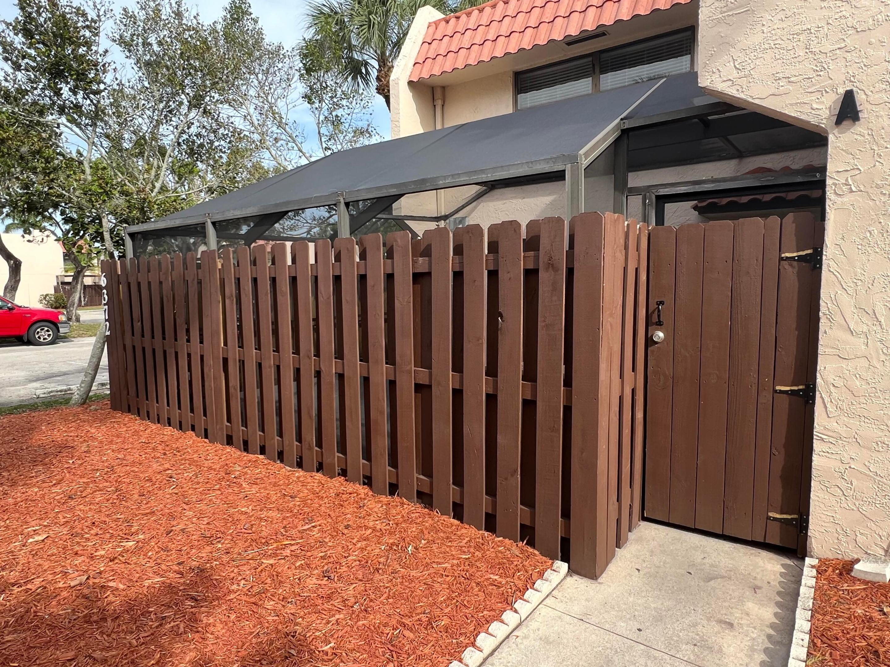 SEVEN SPRINGS 1 - Residential