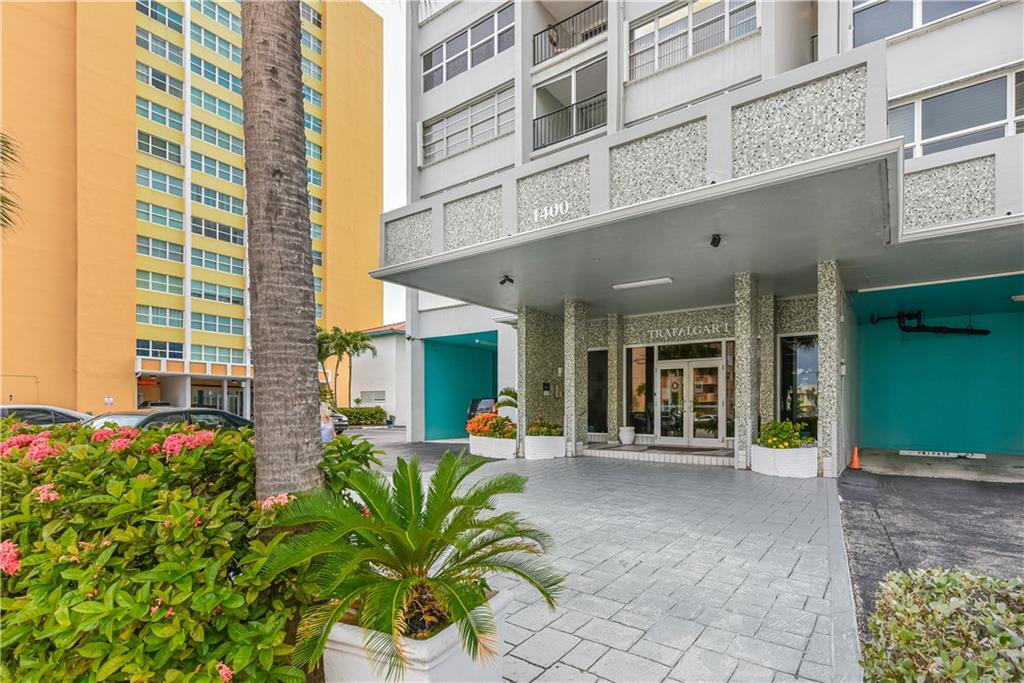 TRAFALGAR TOWERS CONDO 1 - Residential