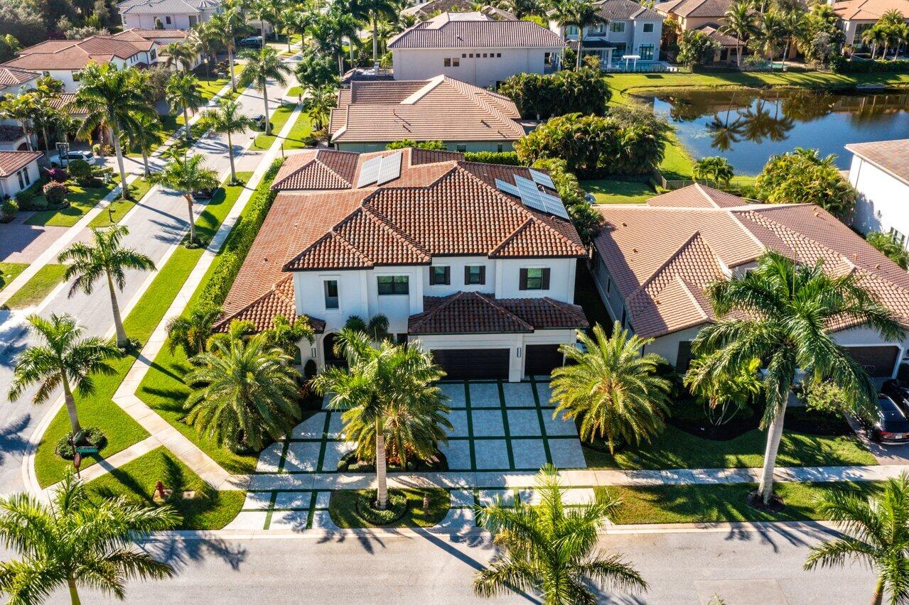 THE OAKS AT BOCA RATON - Residential