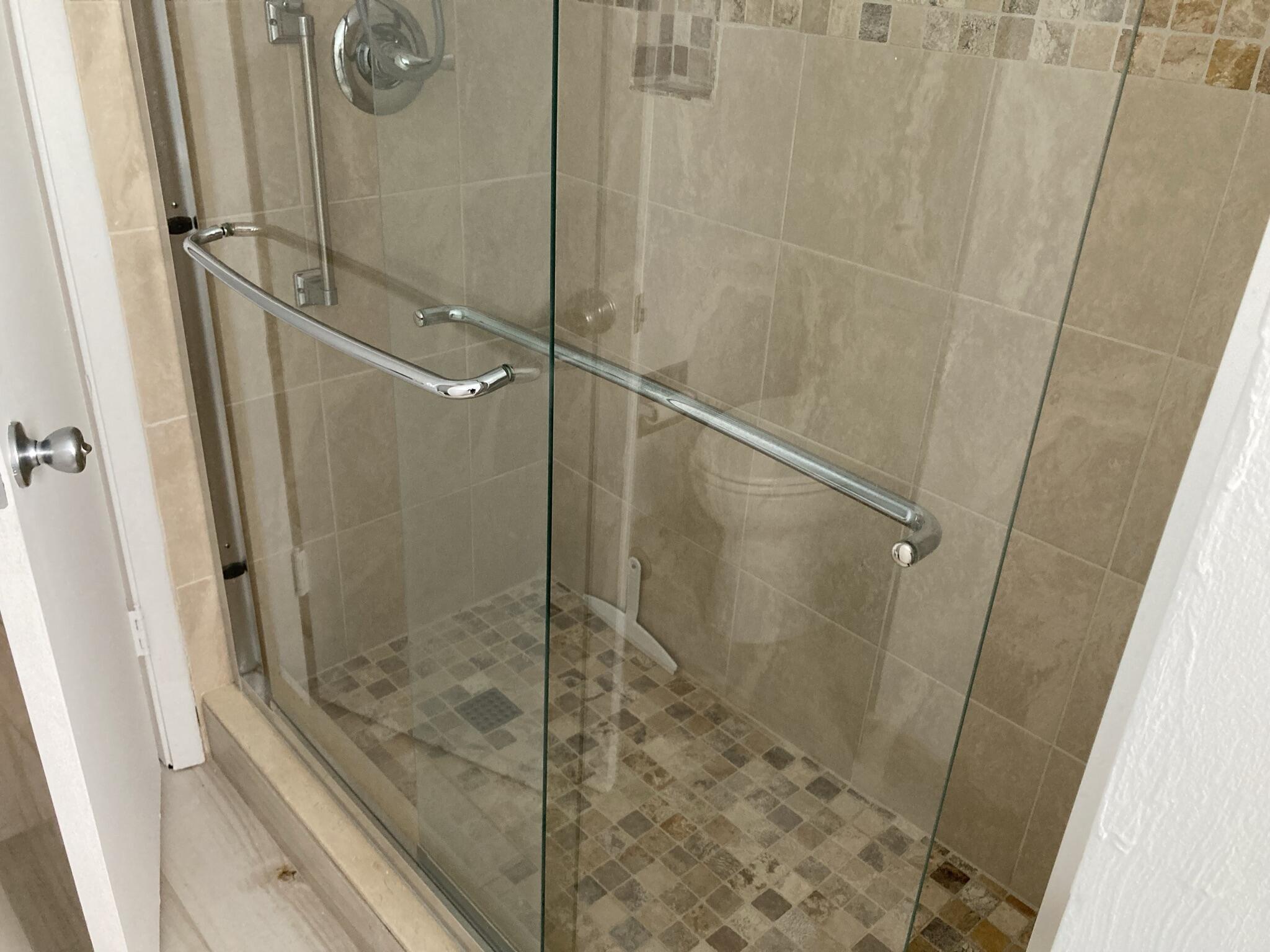 DELRAY MNR - Residential Lease
