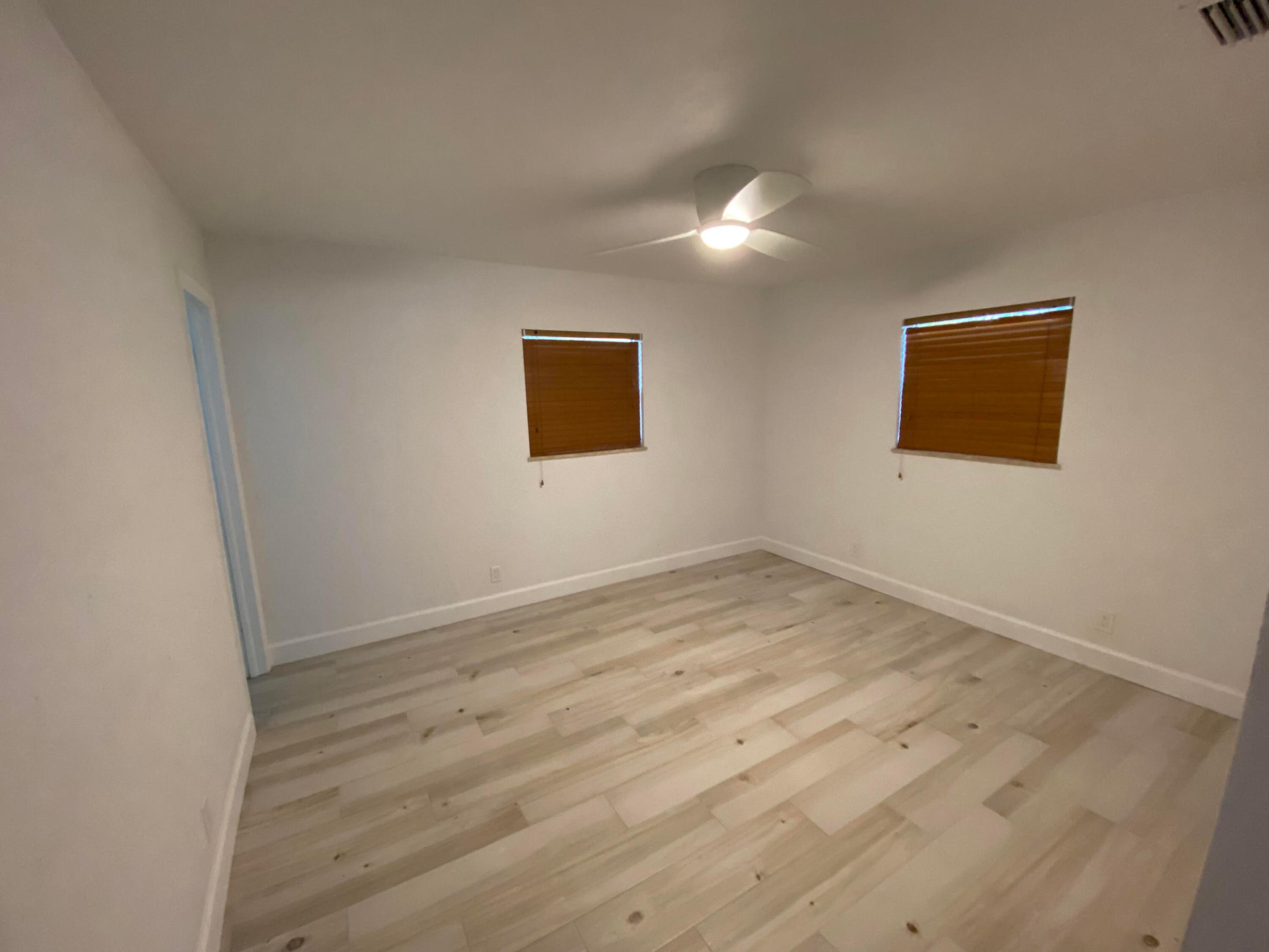 DELRAY MNR - Residential Lease