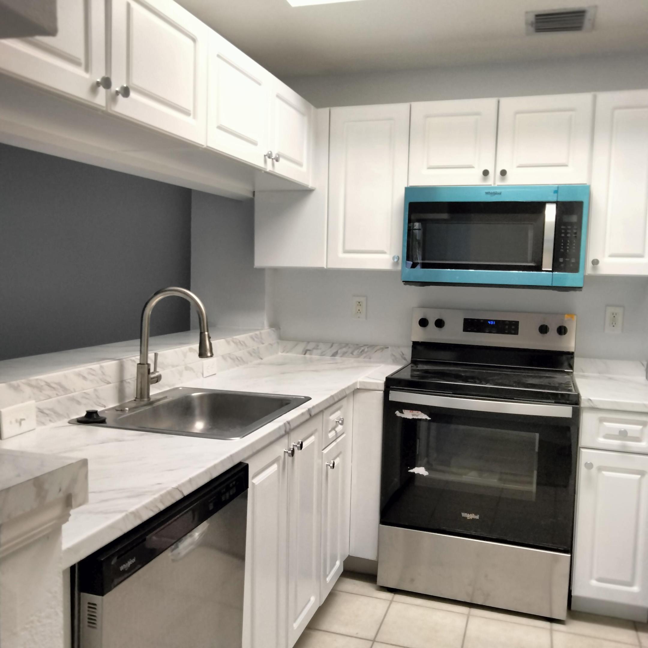 SAN MATERA THE GARDENS CONDO - Residential